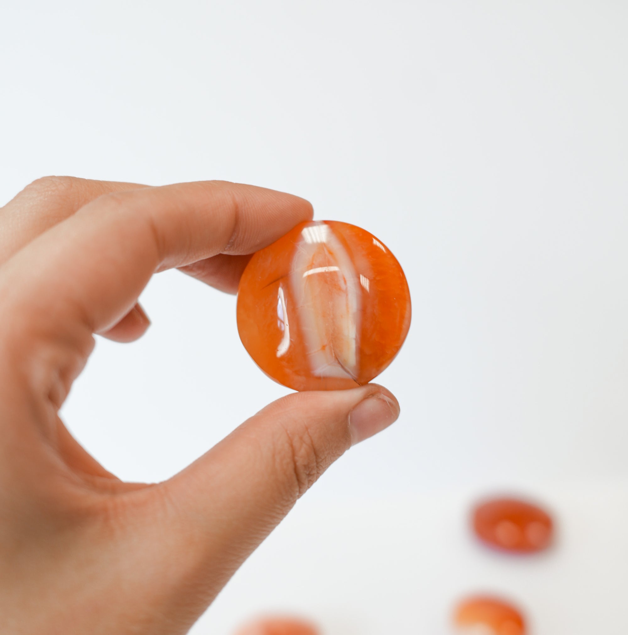 Rodado de Cornalina – Vitalidad, Confianza y Energía Creativa