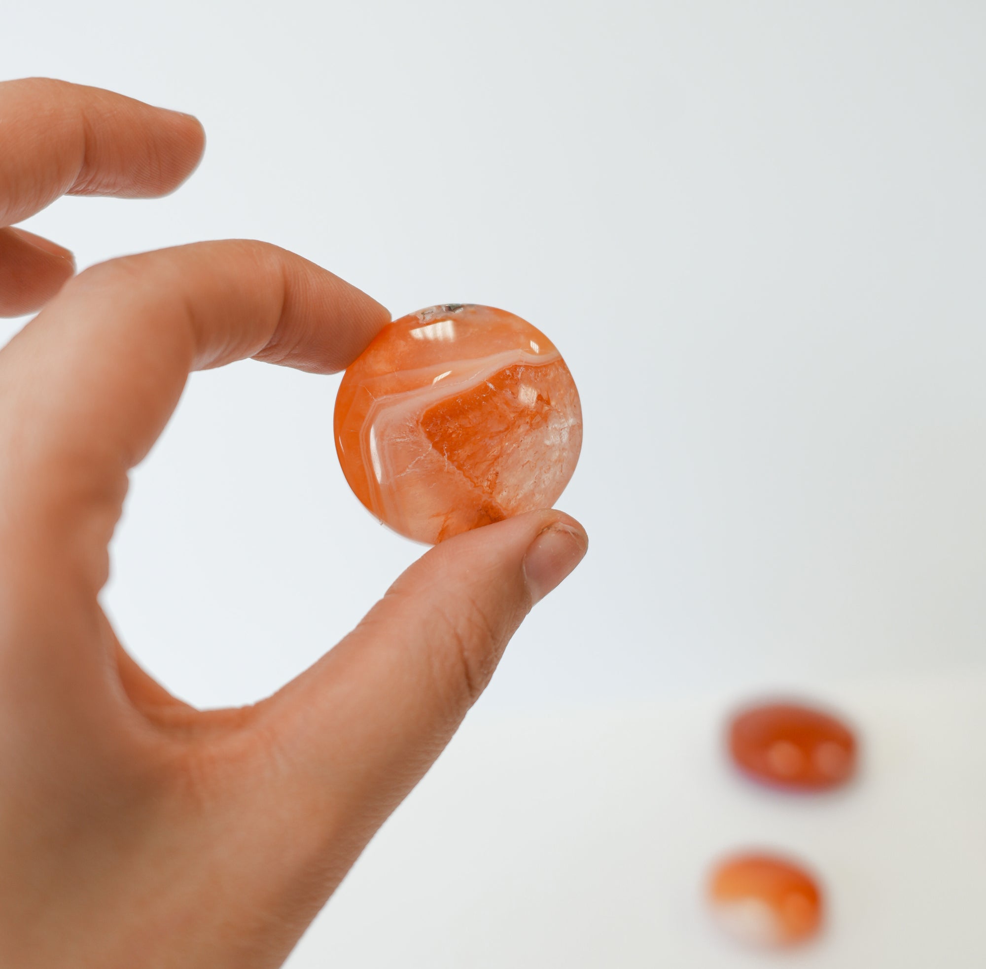 Rodado de Cornalina – Vitalidad, Confianza y Energía Creativa