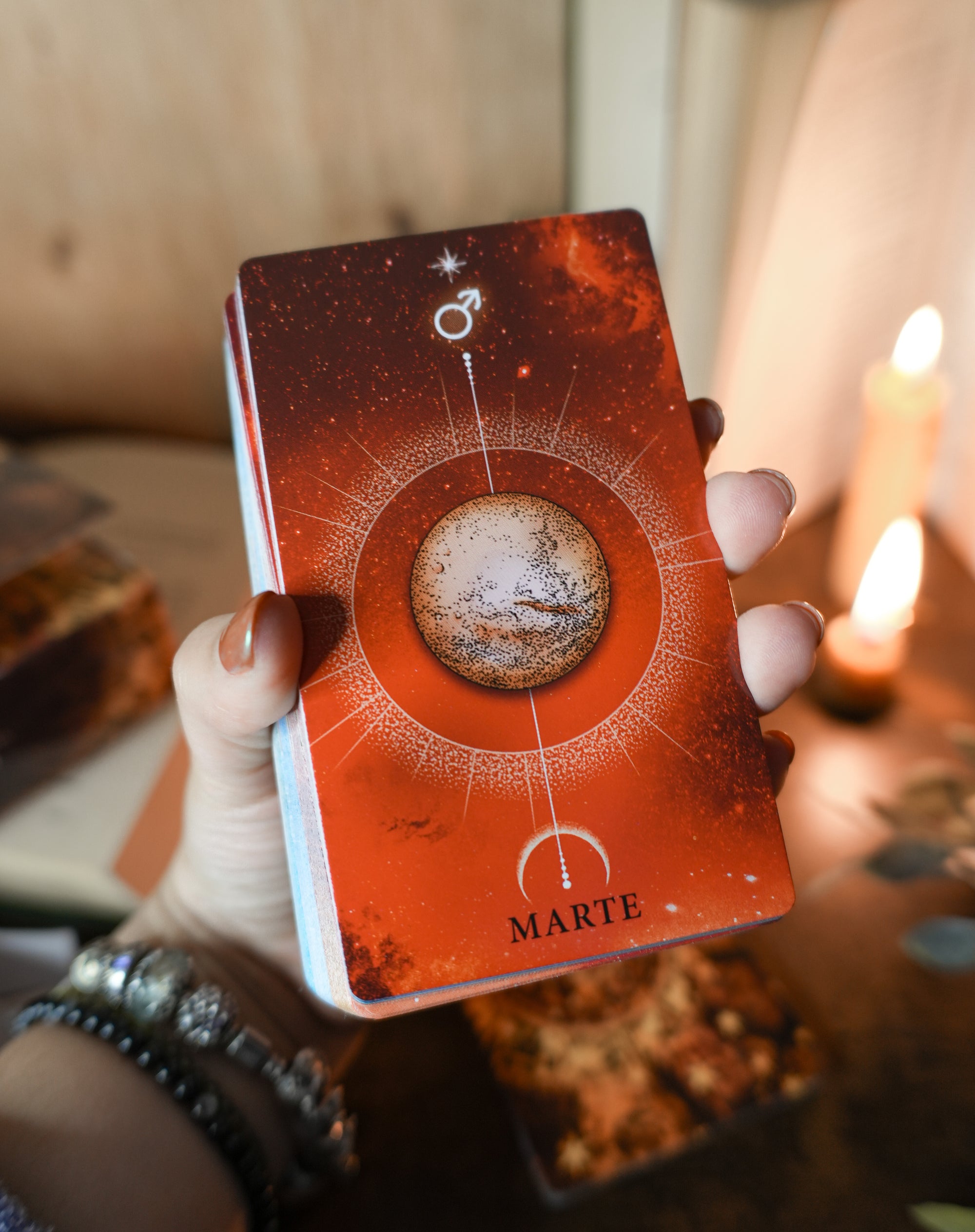 El Tarot astrológico: Libro y mazo de cartas