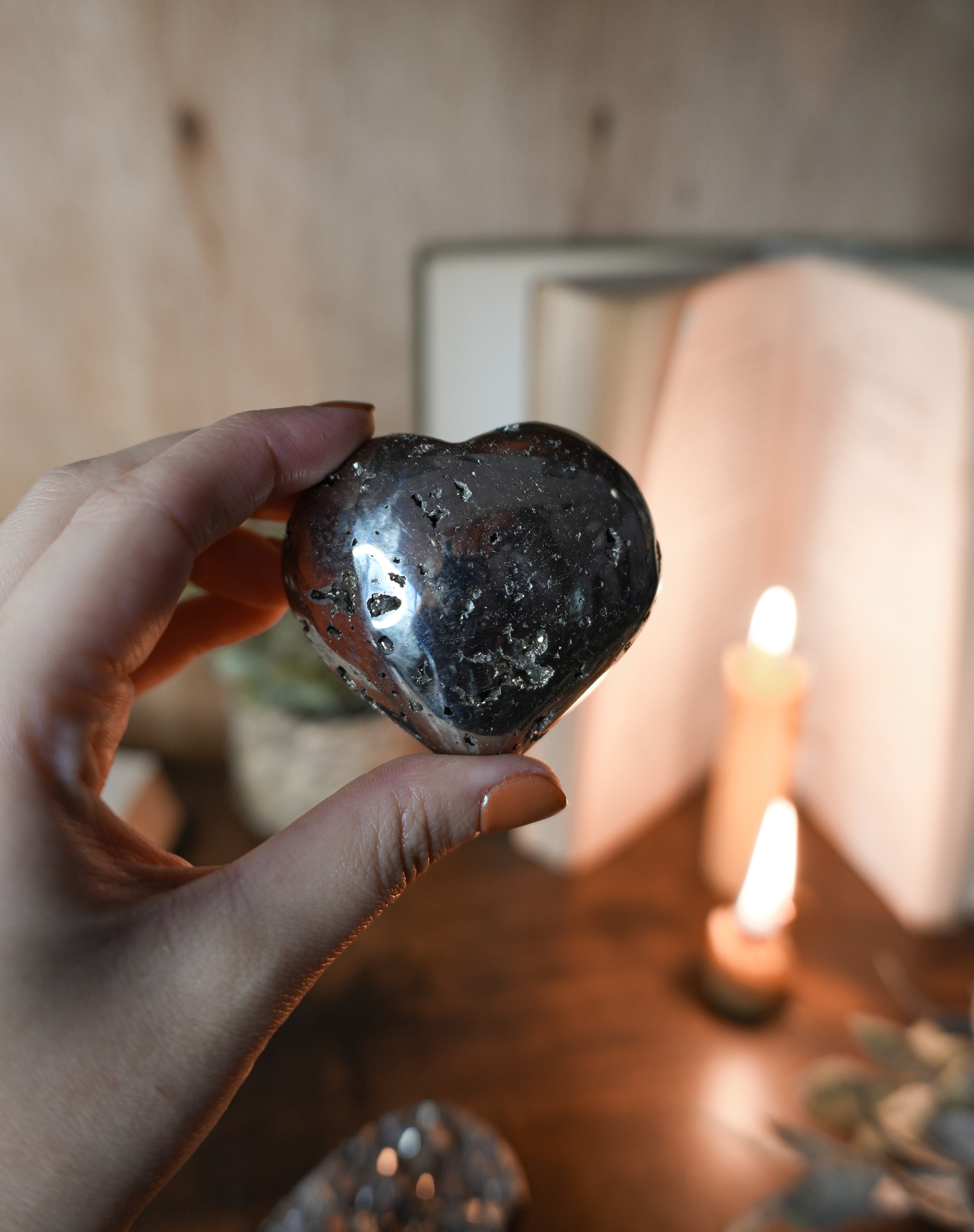 Corazón de Pirita – Abundancia, fuerza y protección brillante