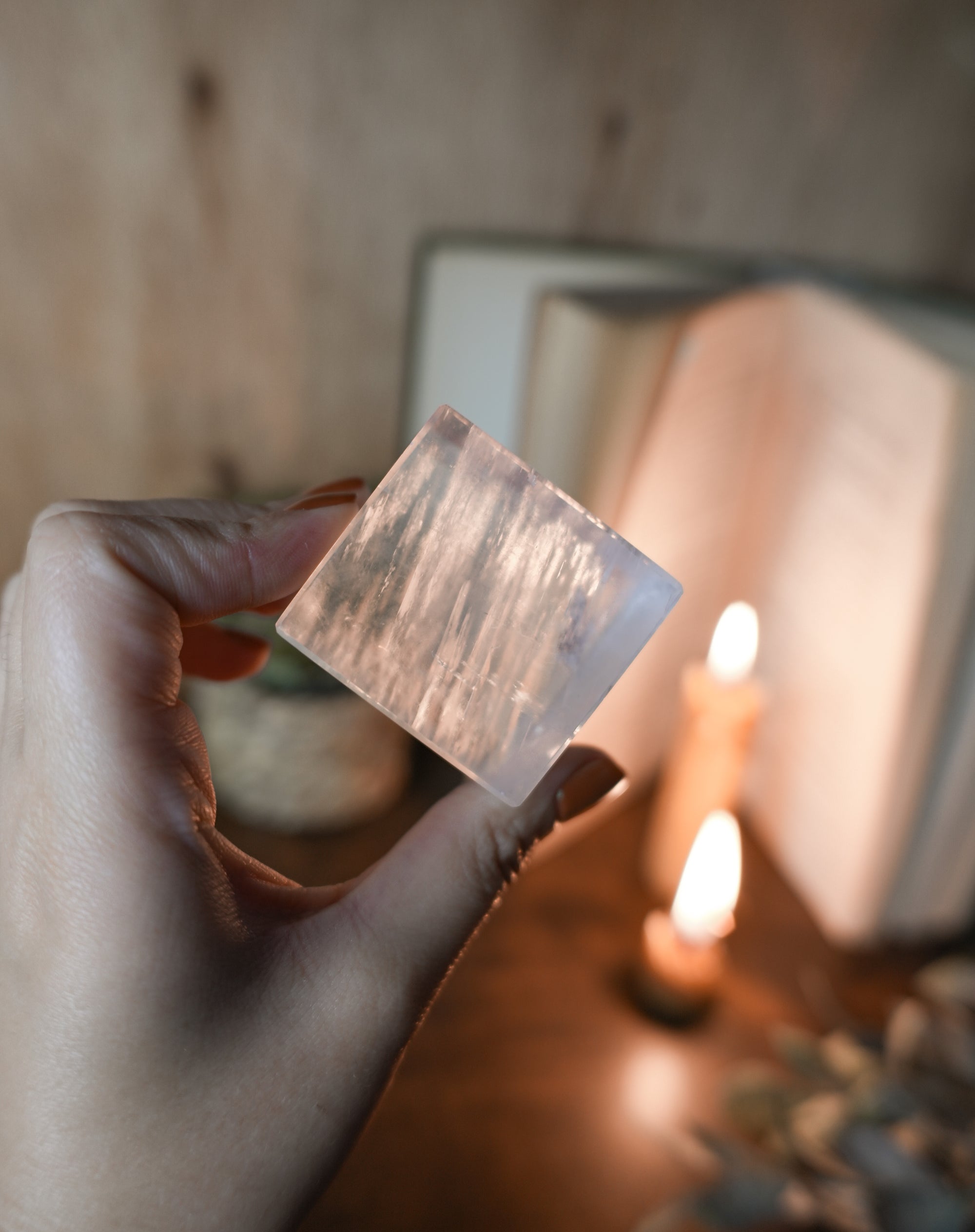 Calcita Óptica – Claridad, verdad y visión cristalina