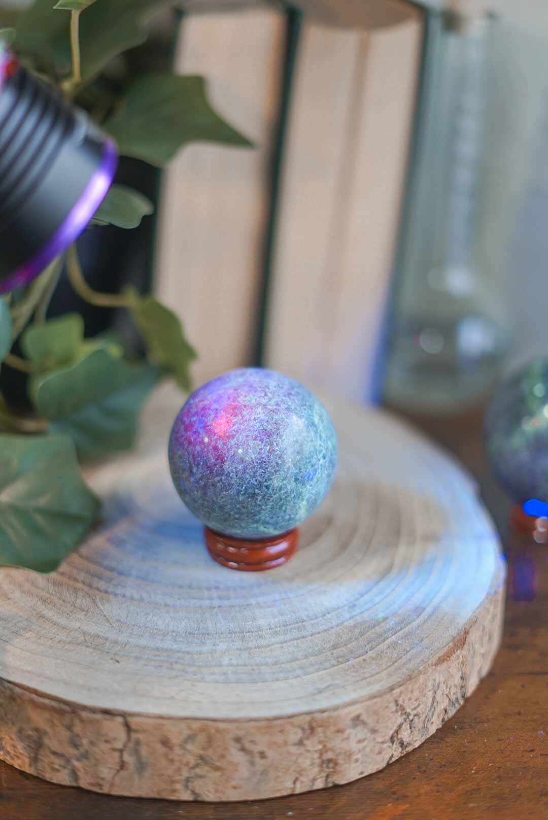 Fuscita rubí - esfera