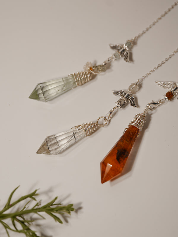Péndulos de Minerales Naturales – Cuarzo Turmalinado, Fuego y Verde