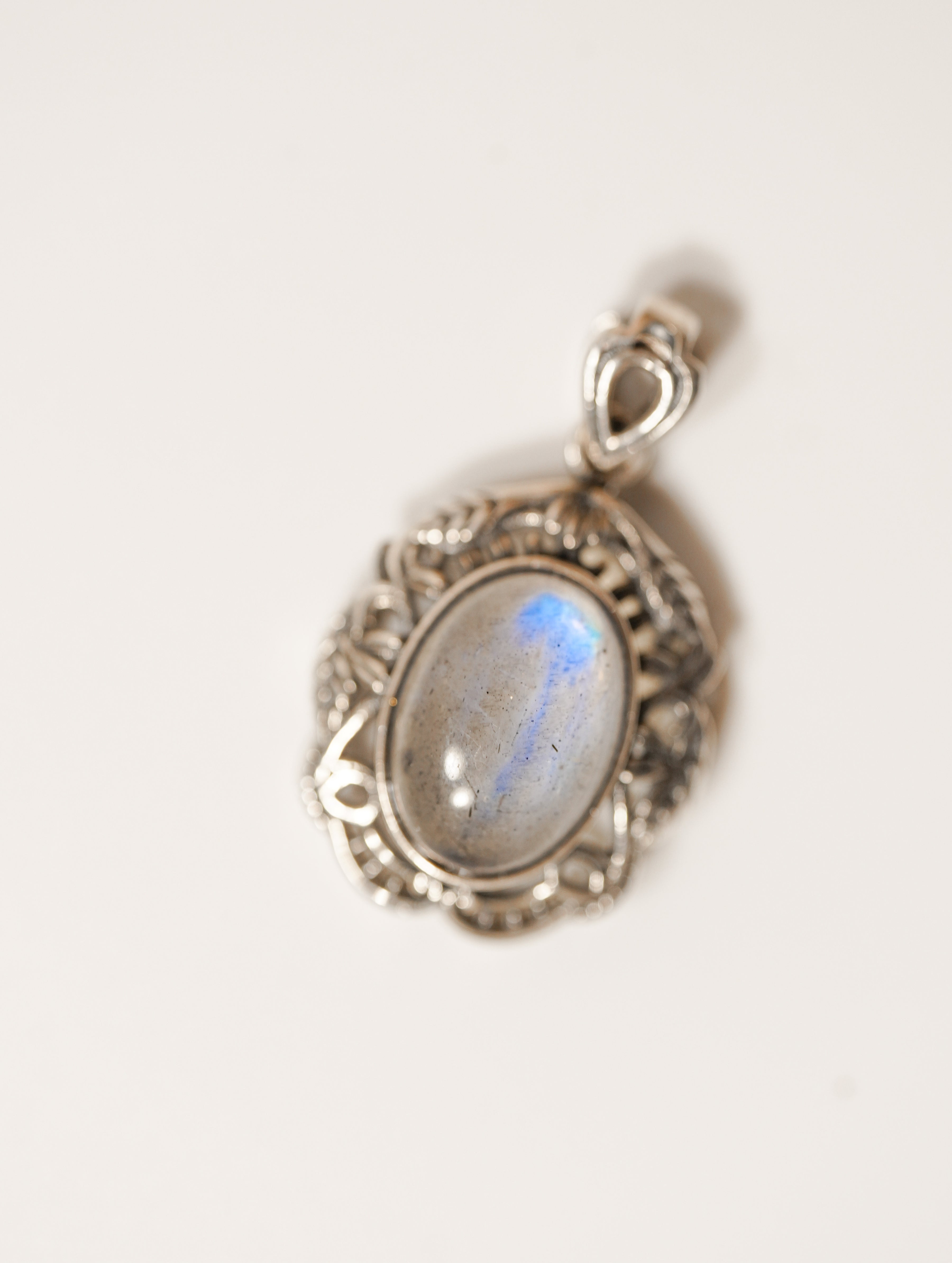 Abalorio de Labradorita y Plata