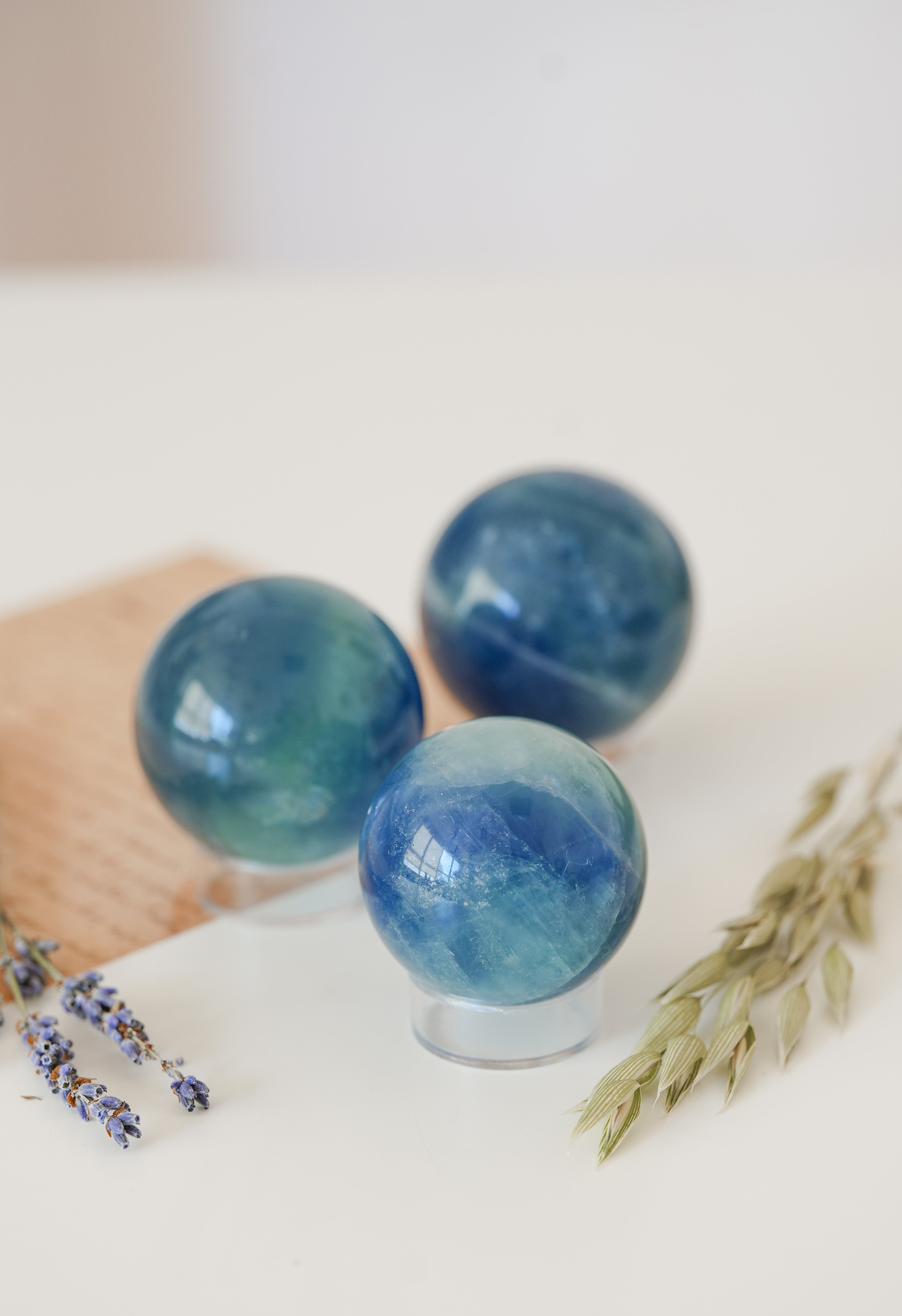 Esfera de Fluorita Azul – Claridad mental y orden interno