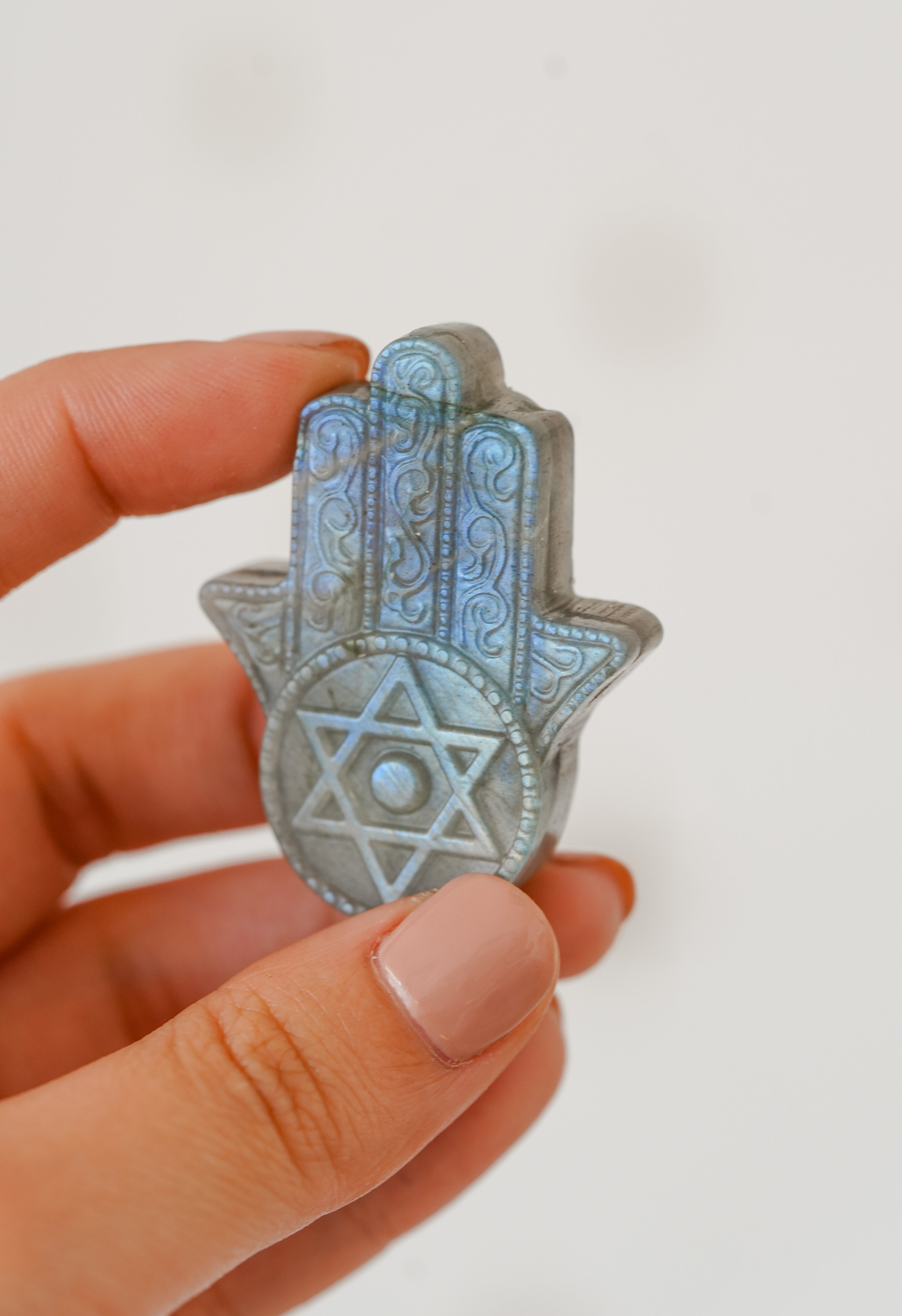 Mano de Fátima de Labradorita – Protección y mirada intuitiva