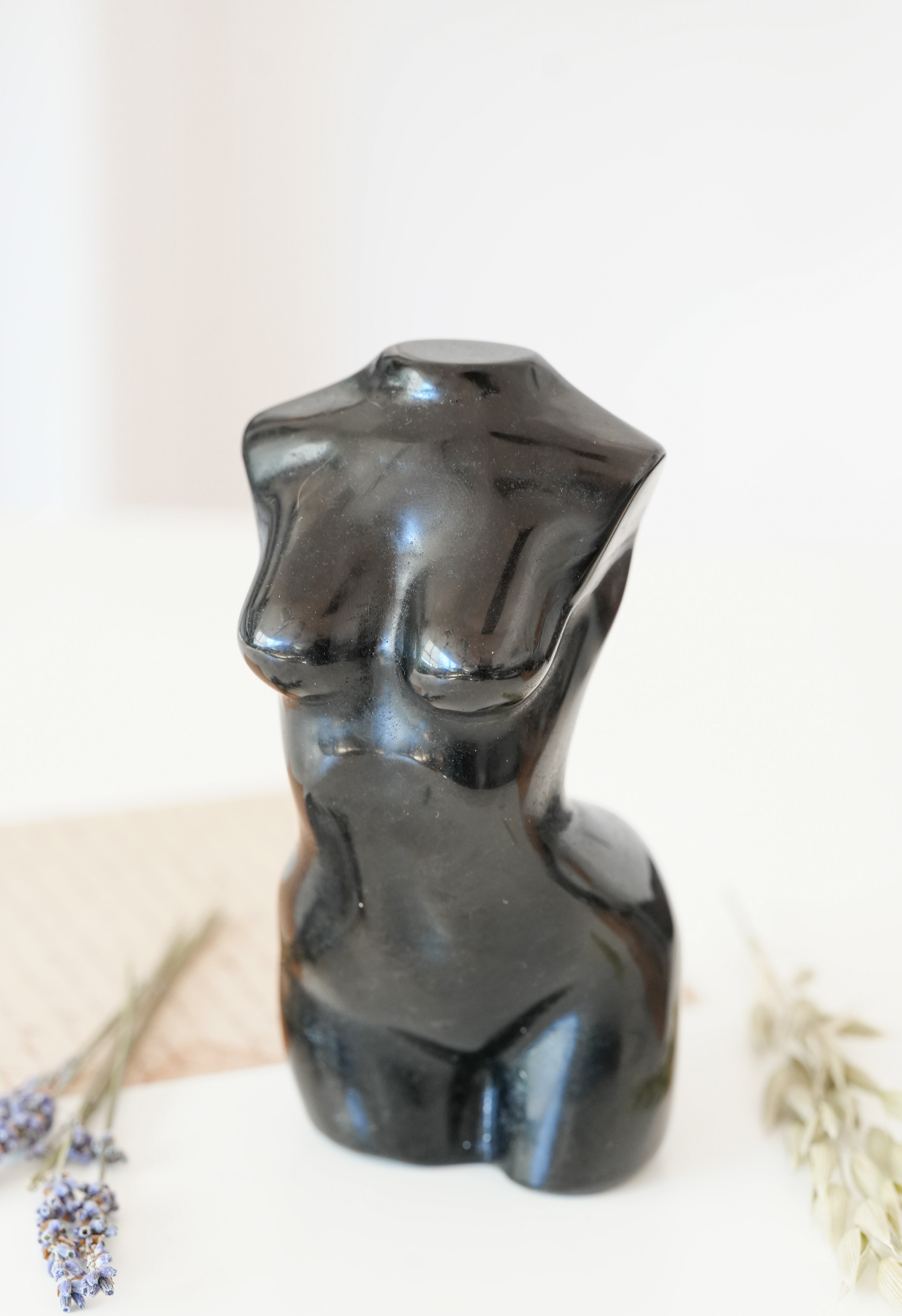Busto de Obsidiana Negra Grande – Protección y poder interior
