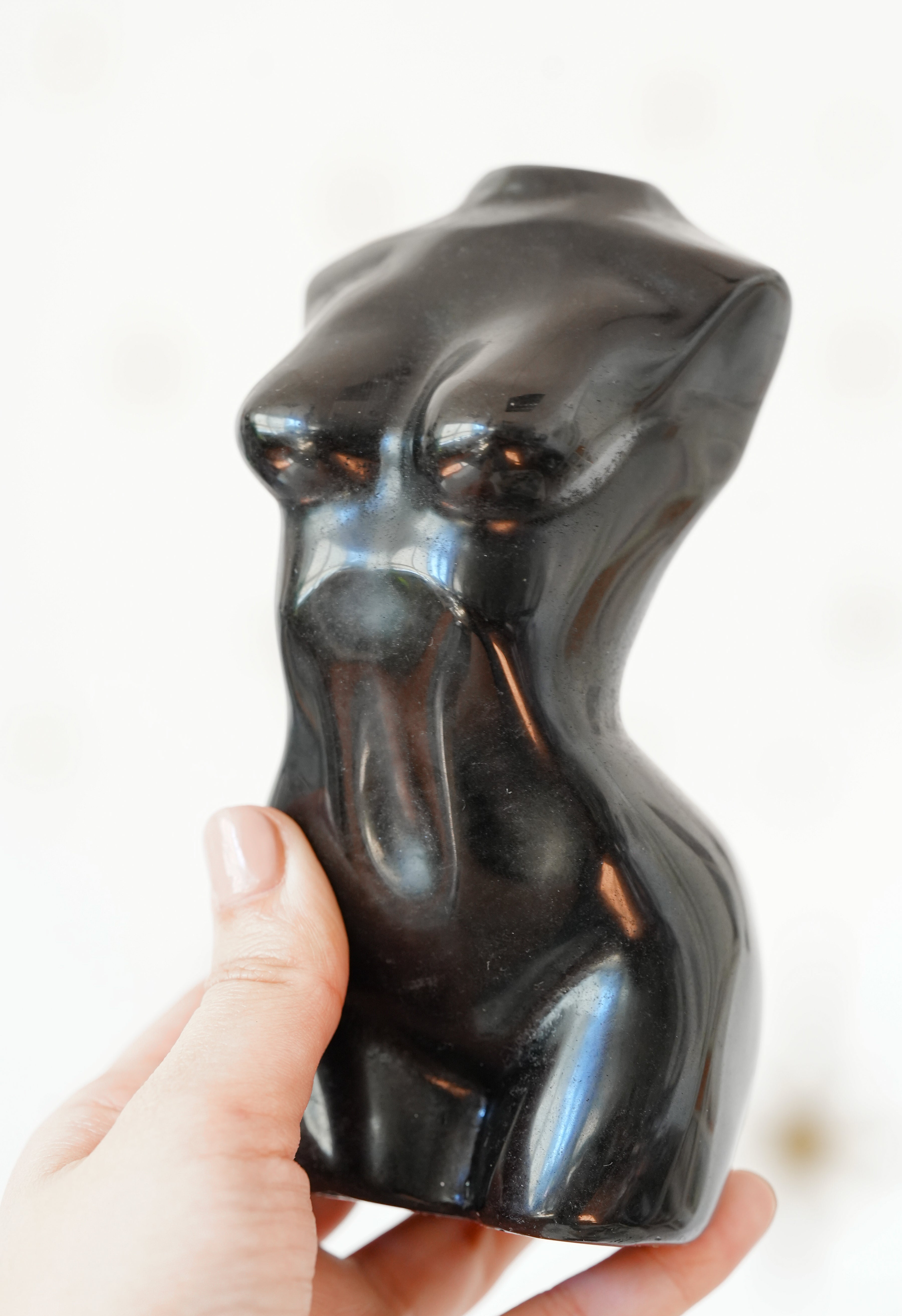 Busto de Obsidiana Negra Grande – Protección y poder interior