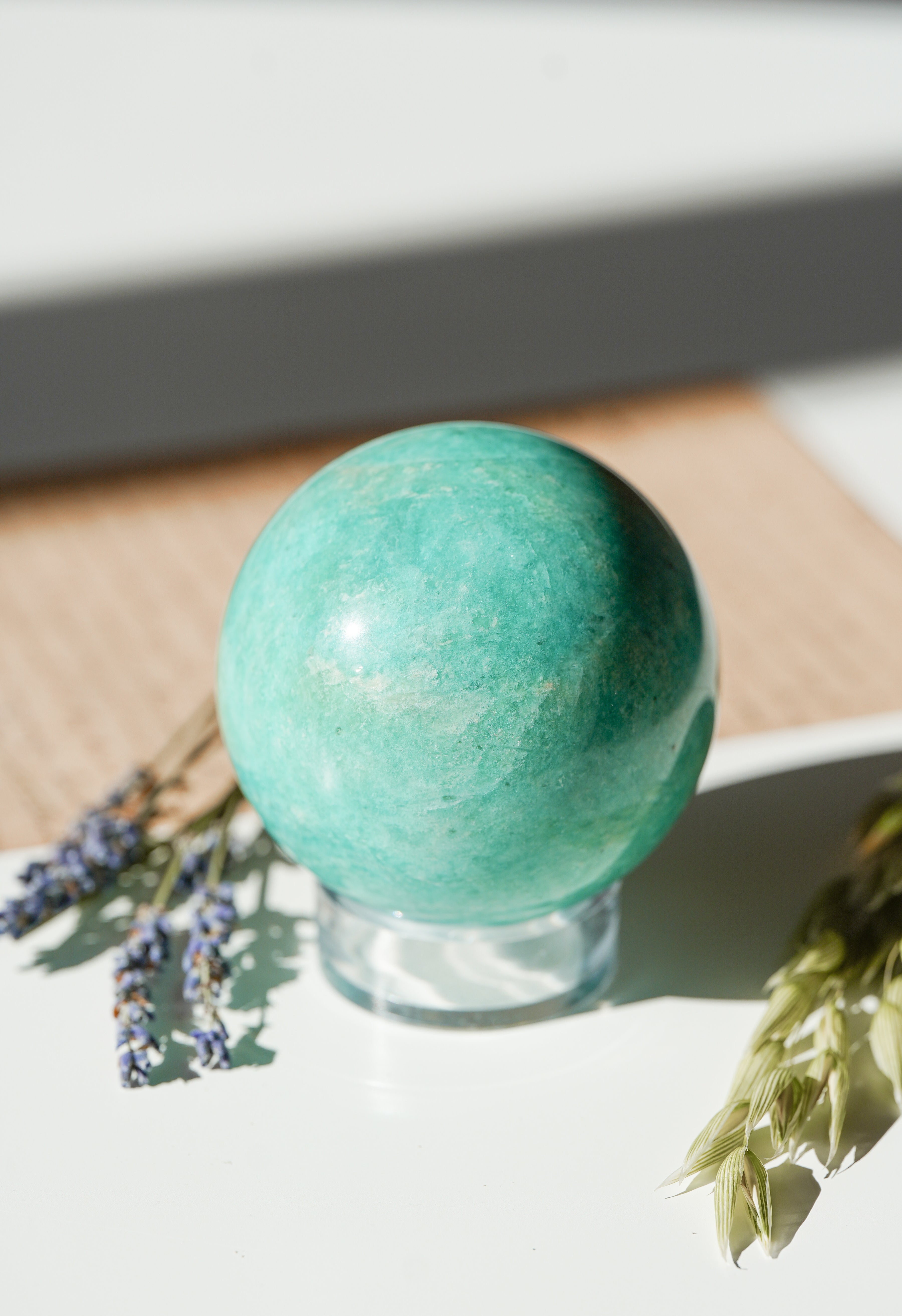 Esfera de Amazonita – Calma, verdad y equilibrio emocional