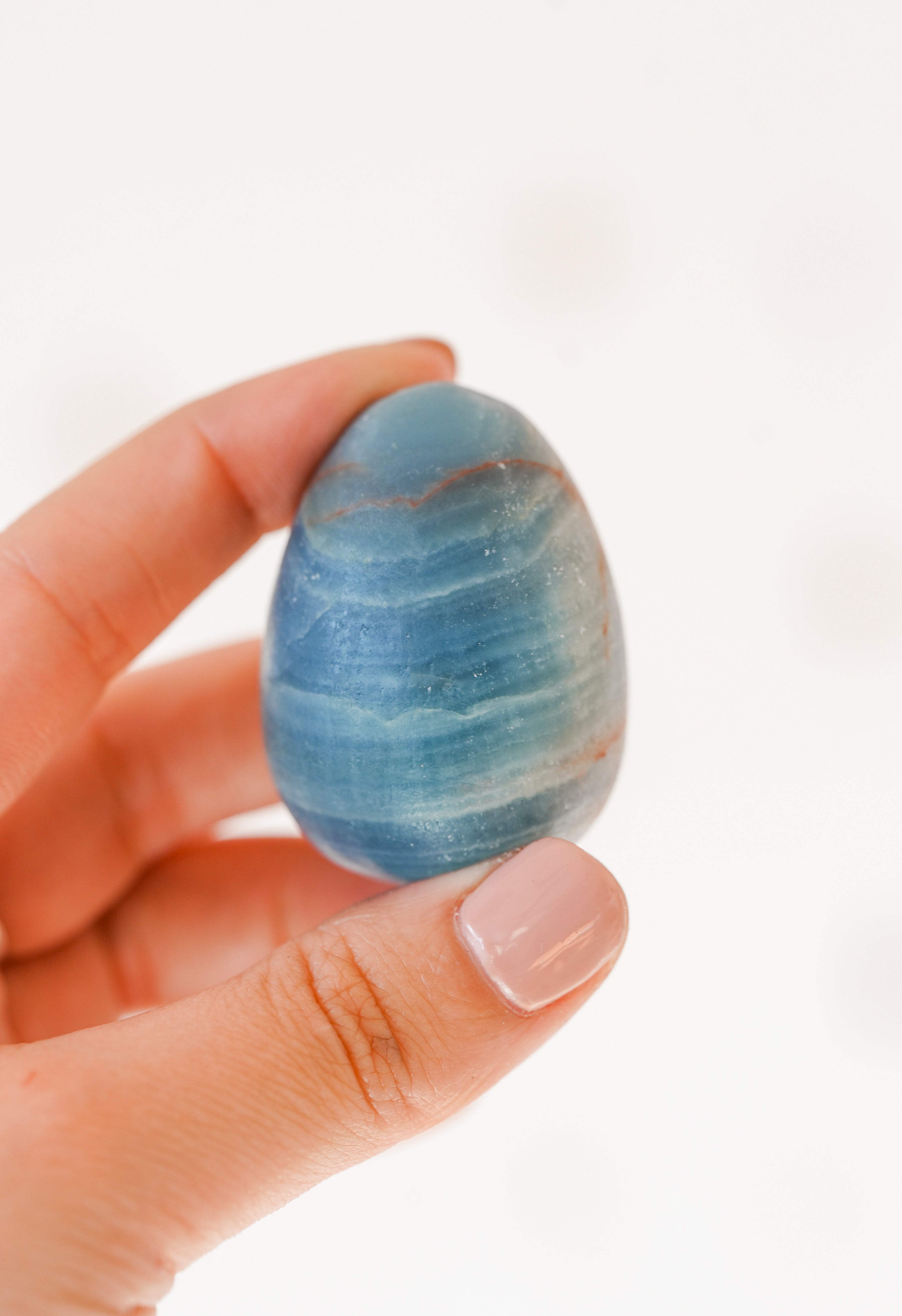 Huevos de Ónix Azul Bandeado – Equilibrio y energía contenida