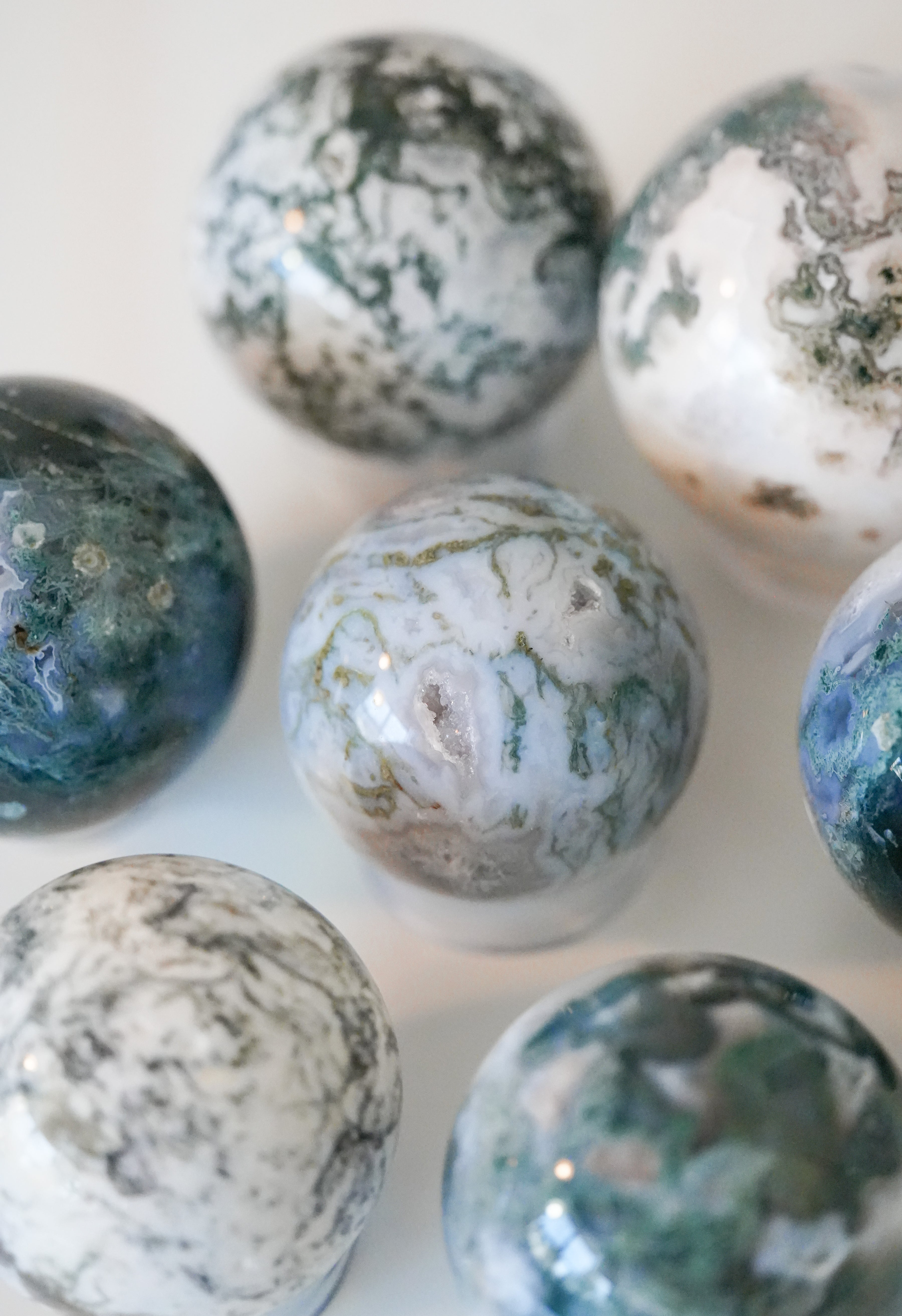 Esfera de Ágata Musgosa – Crecimiento y equilibrio natural
