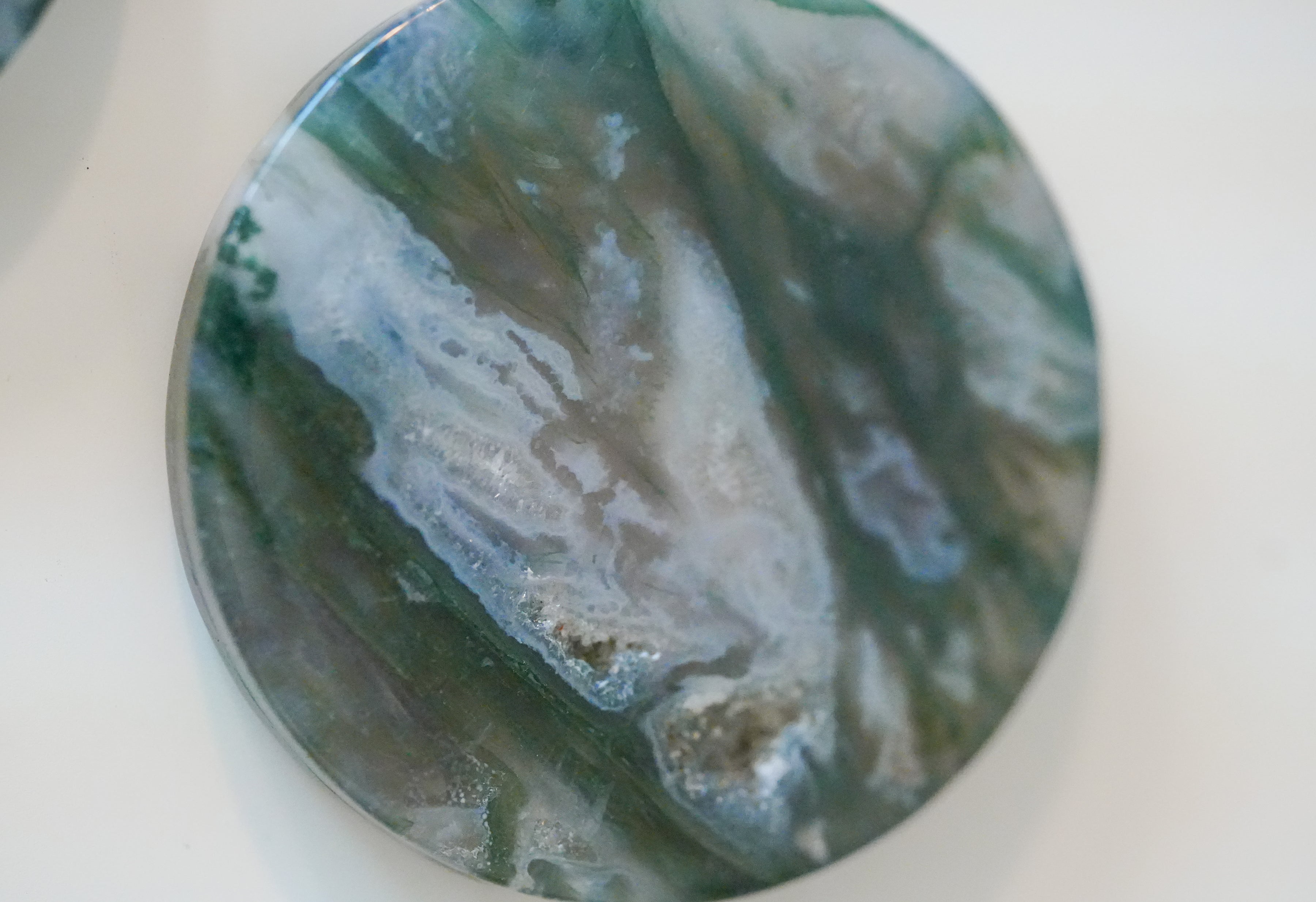 Palmstone de Ágata Musgosa – Calma, crecimiento y conexión natural