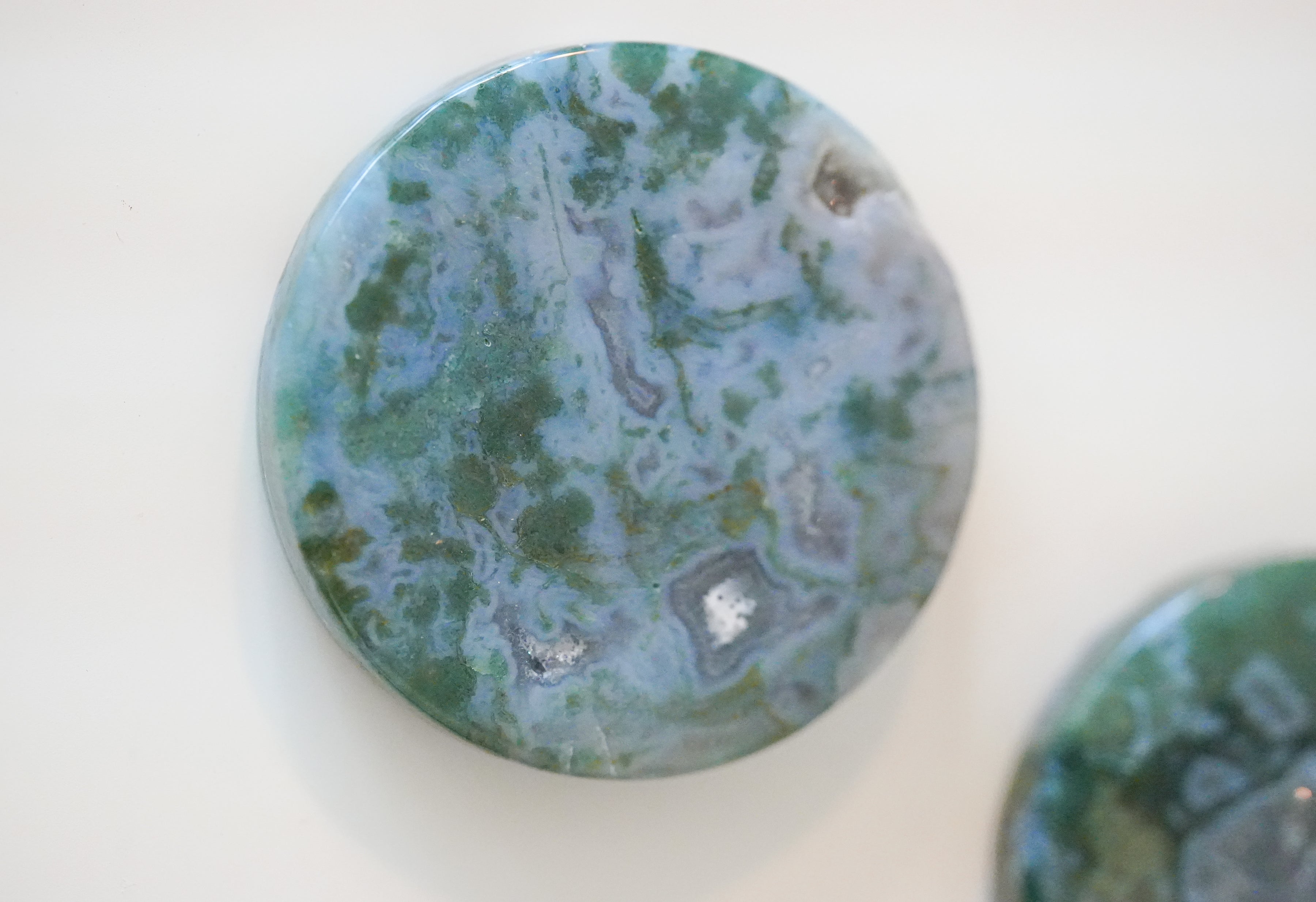 Palmstone de Ágata Musgosa – Calma, crecimiento y conexión natural