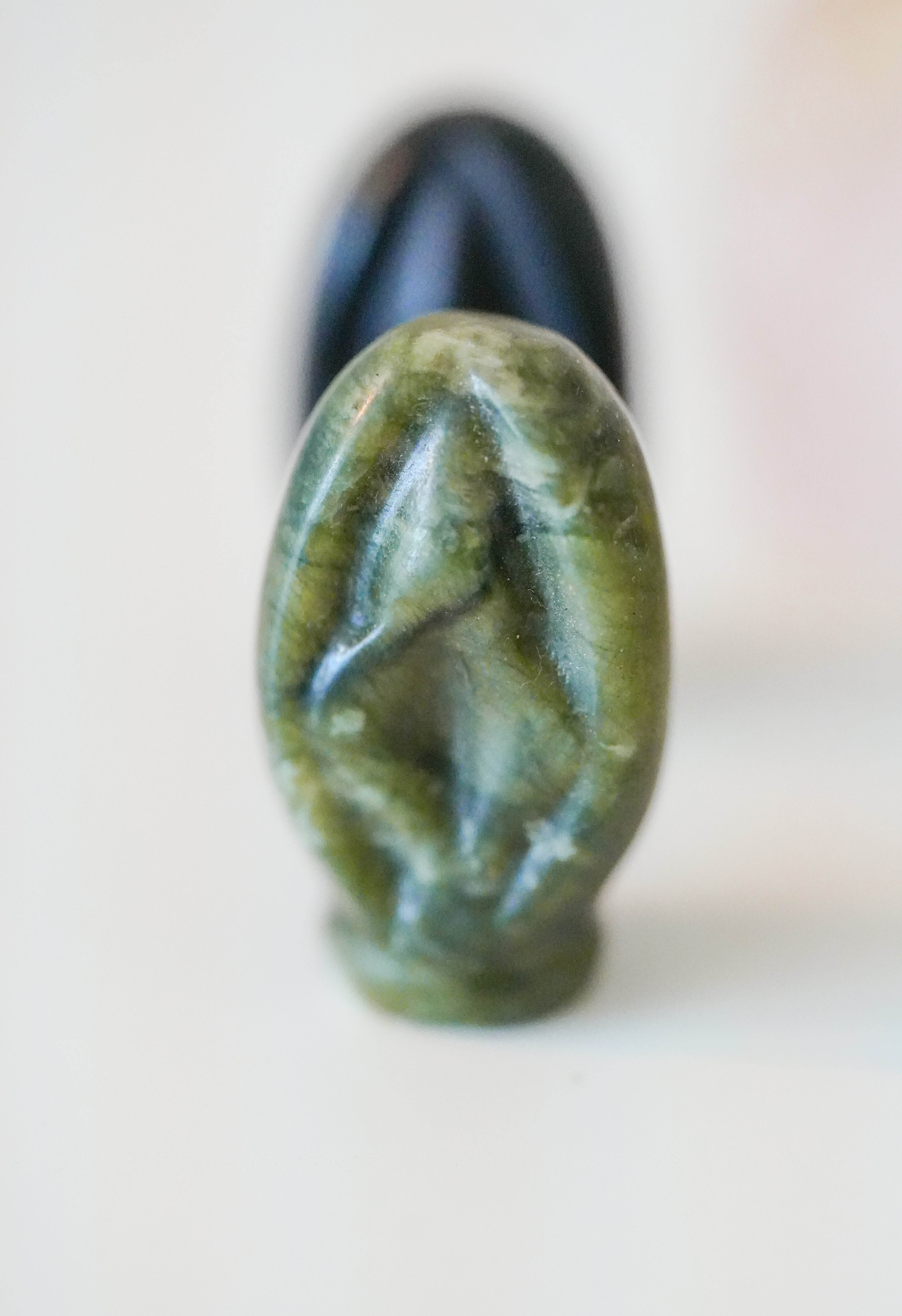 Vulva Mineral Aleatoria – Energía femenina y conexión con el origen