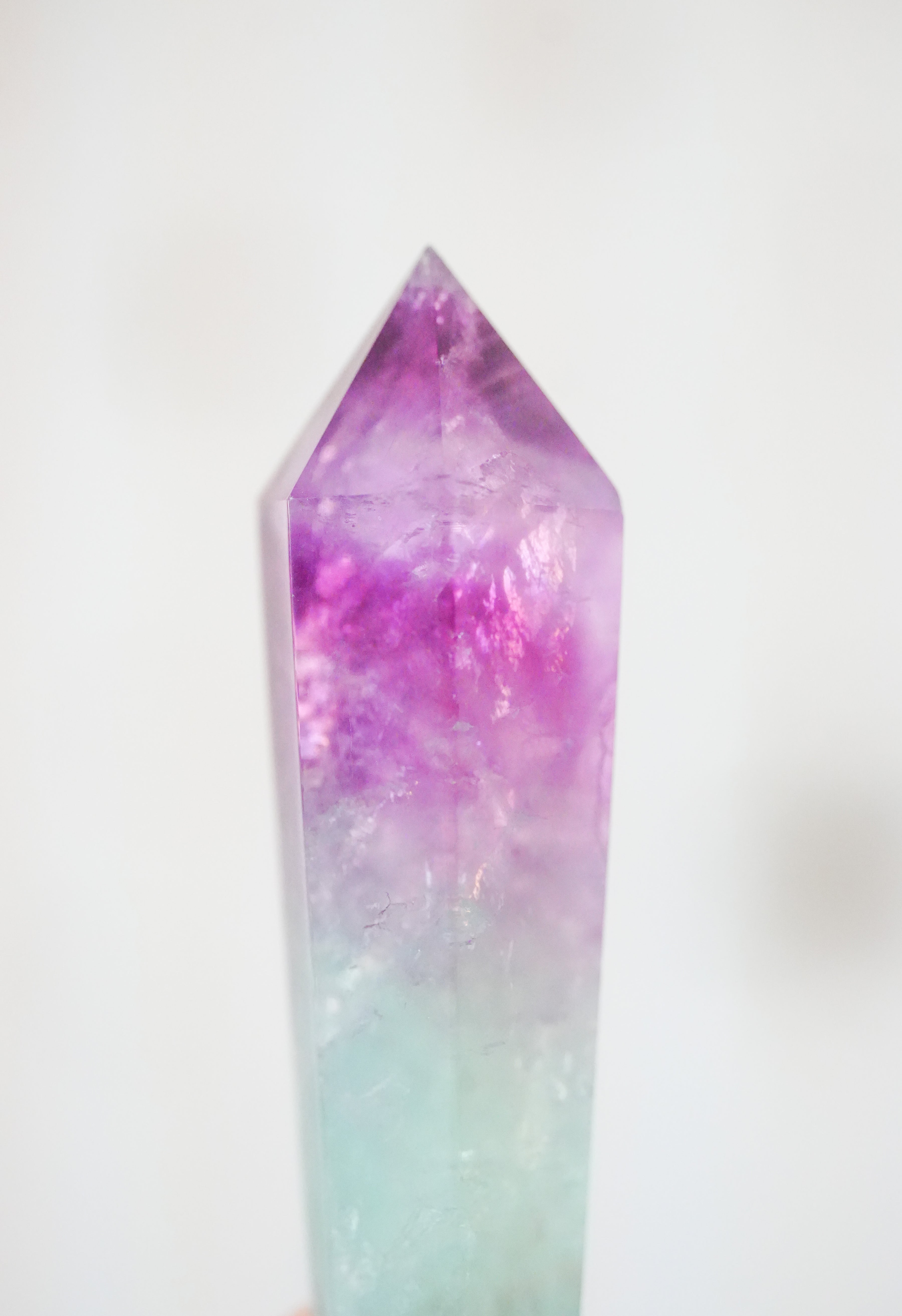 Punta de Fluorita Sandía – Equilibrio emocional y claridad