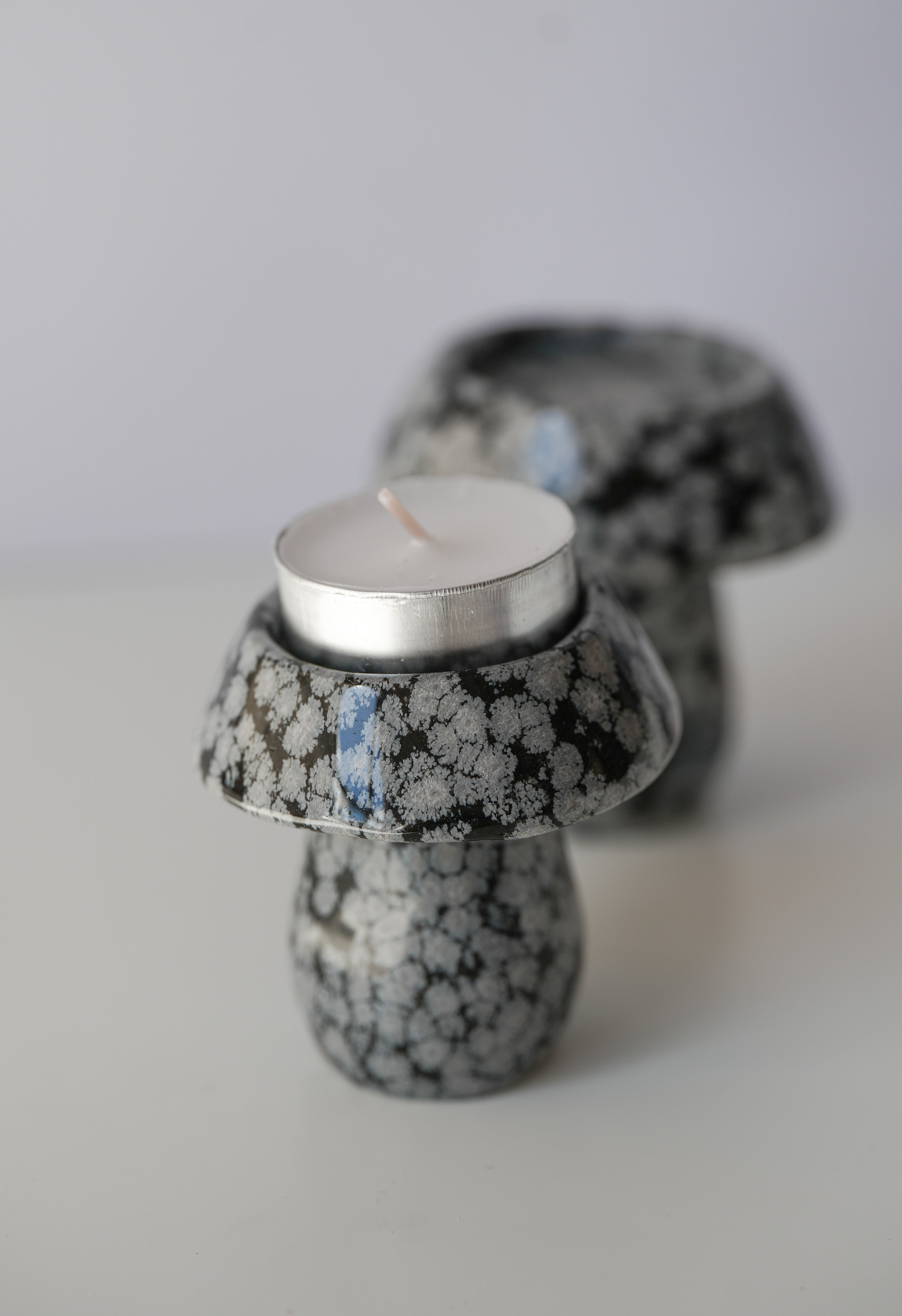 Seta de Obsidiana Moteada con soporte para vela