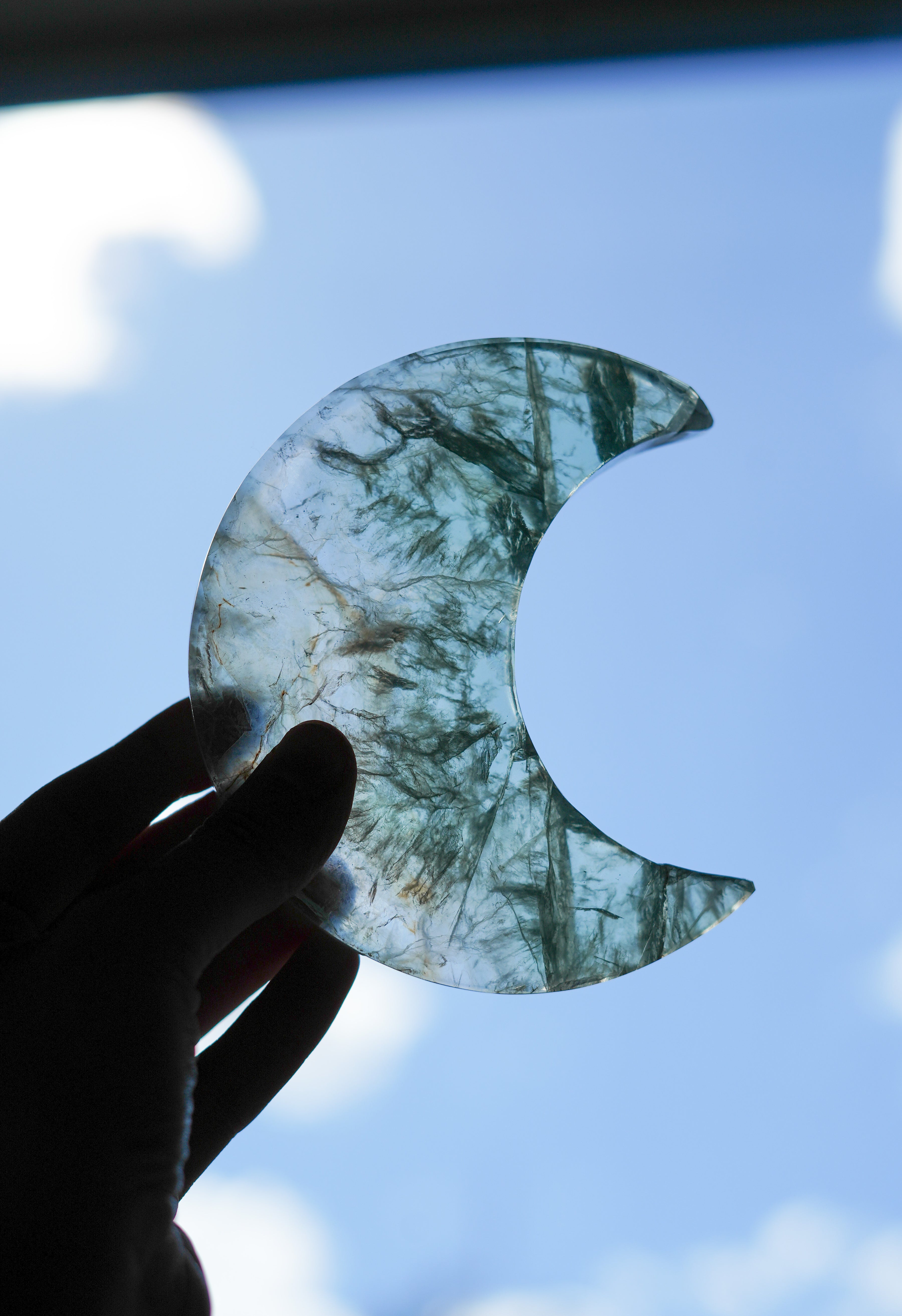 Luna de Fluorita Verde con soporte