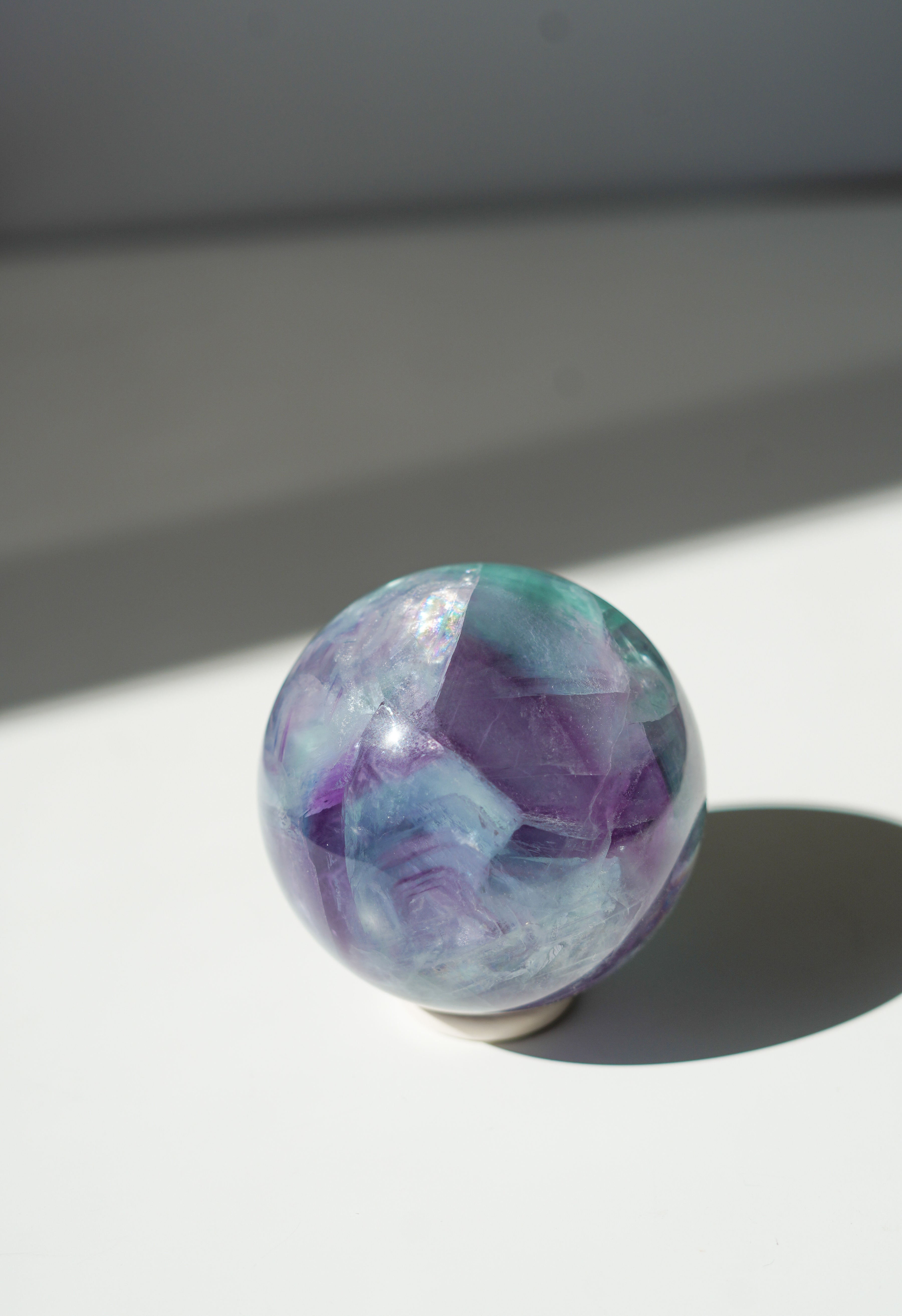 Esfera de Fluorita Arcoíris - pieza única