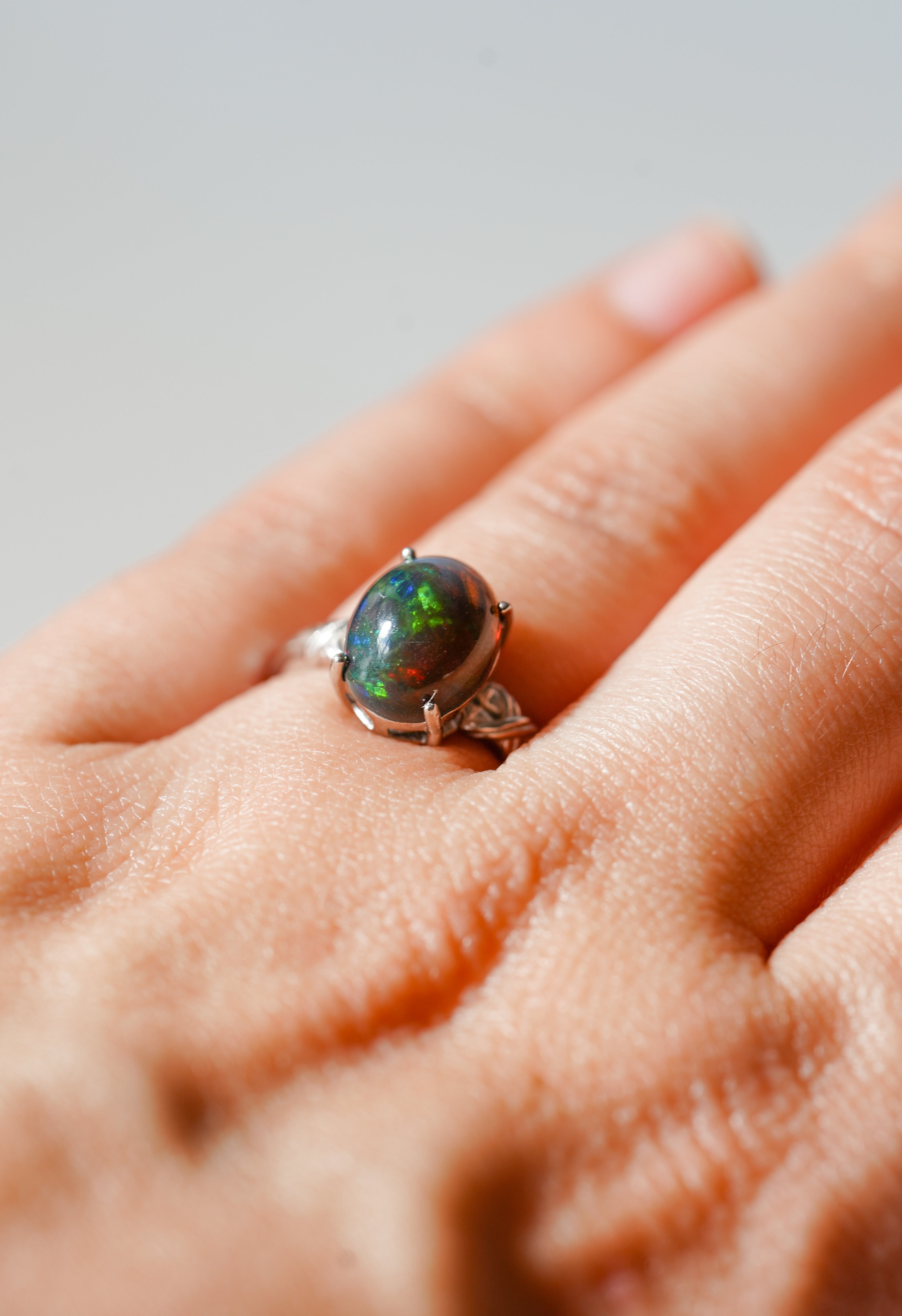 Anillo de Ópalo Negro en plata 925 adaptable