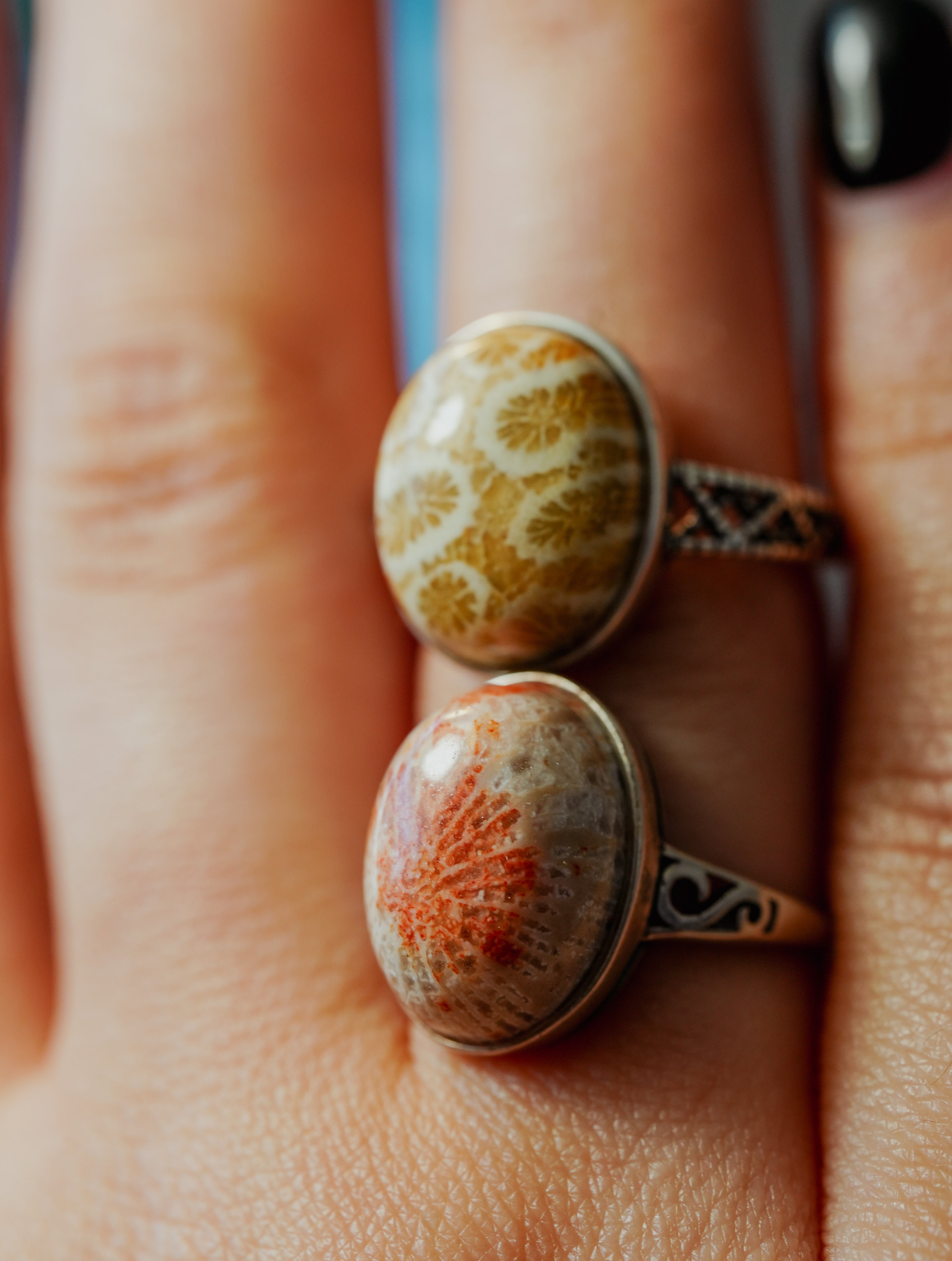 Anillo de Plata Adaptable con Coral Fósil