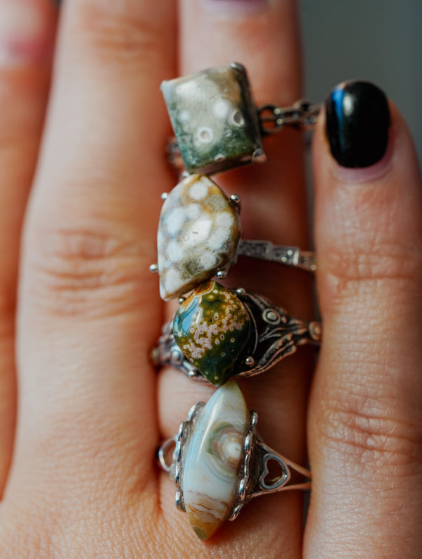 Anillo de Plata Adaptable con Jaspe Océano