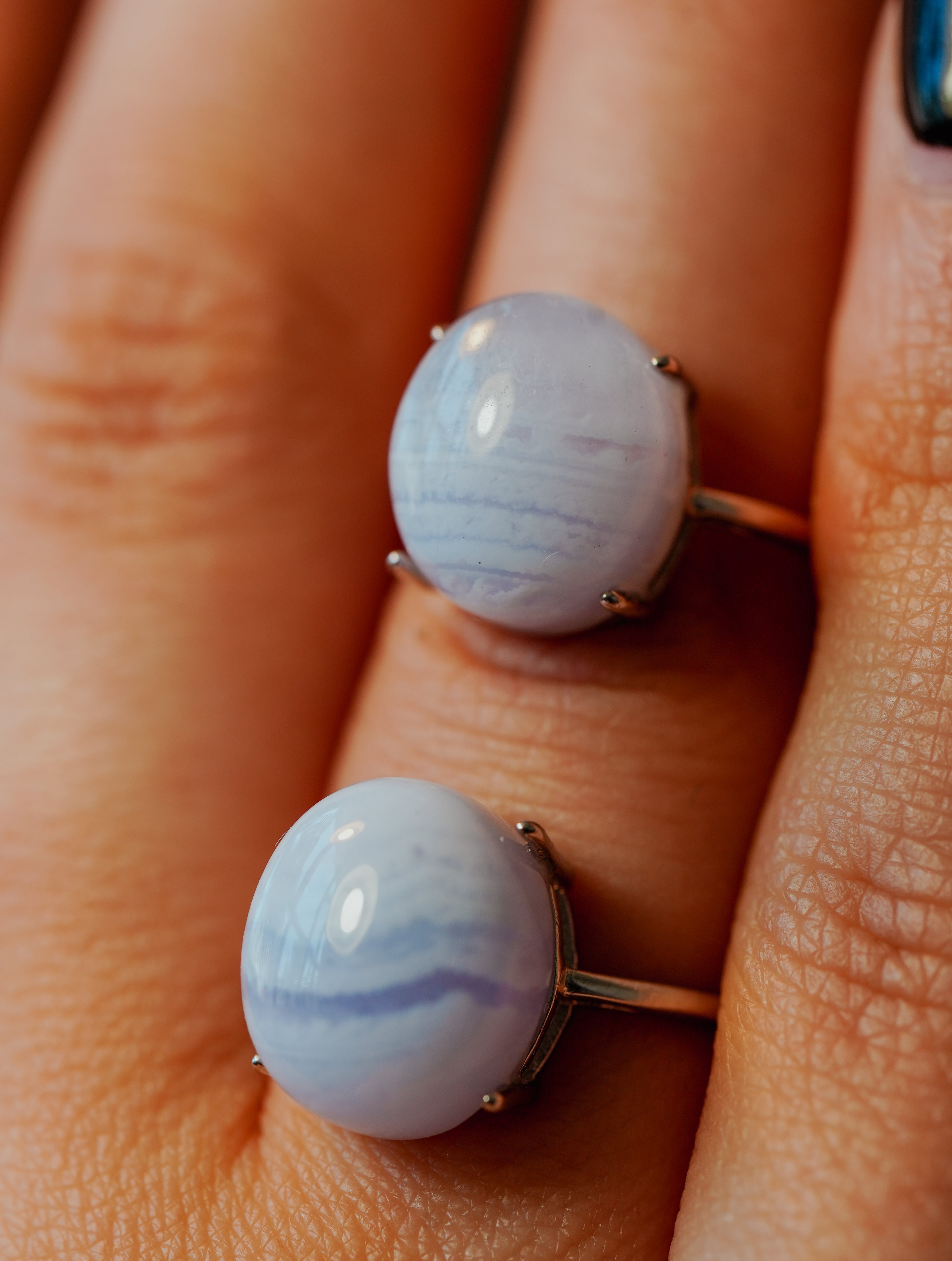 Anillo de Plata Adaptable con Calcedonia