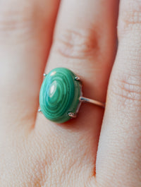 Anillo de Plata Adaptable con Malaquita