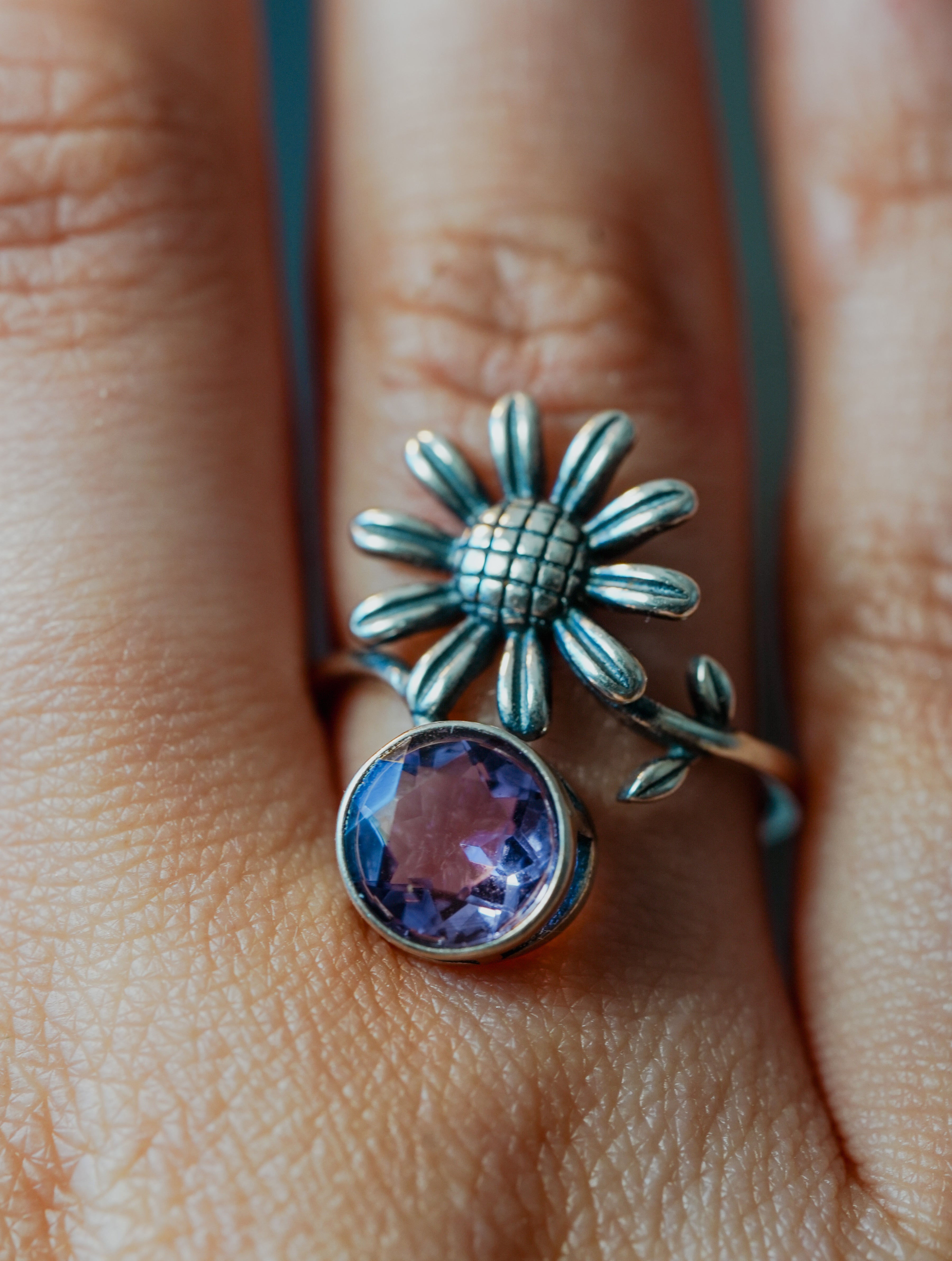 Anillo de Plata Adaptable con Amatista y Girasol