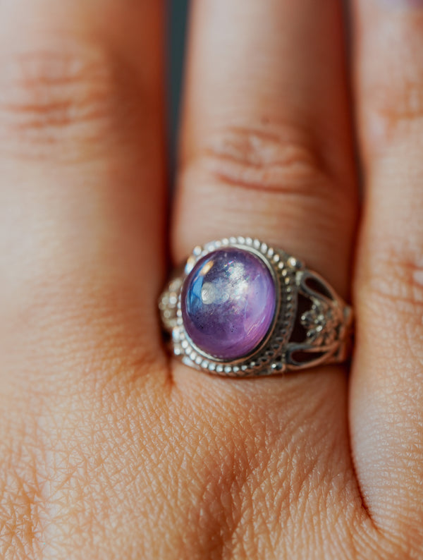 Anillo de Plata Adaptable con Lepidolita