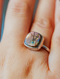 Anillo de Plata Adaptable con Labradorita