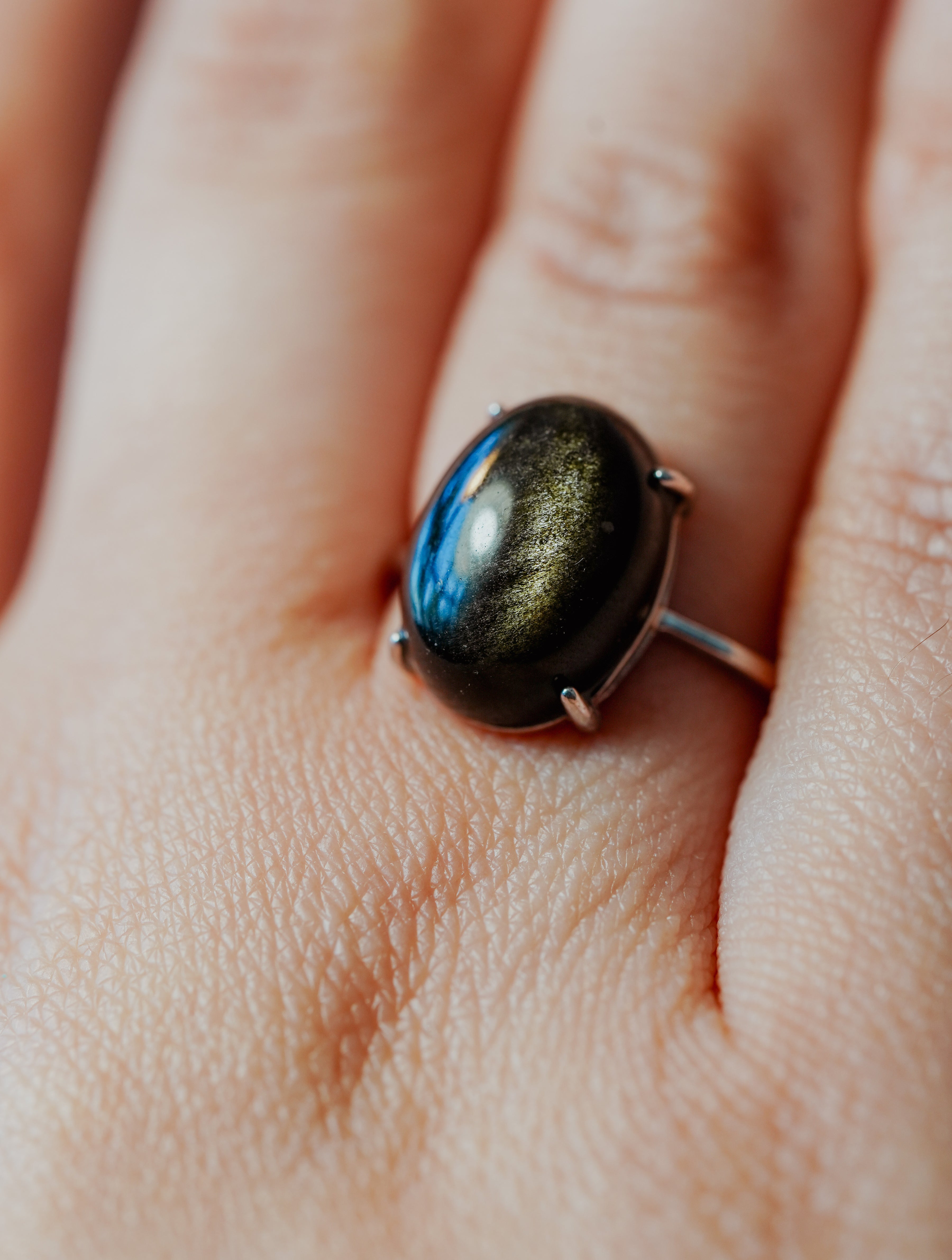 Anillo de Plata Adaptable con Obsidiana Dorada