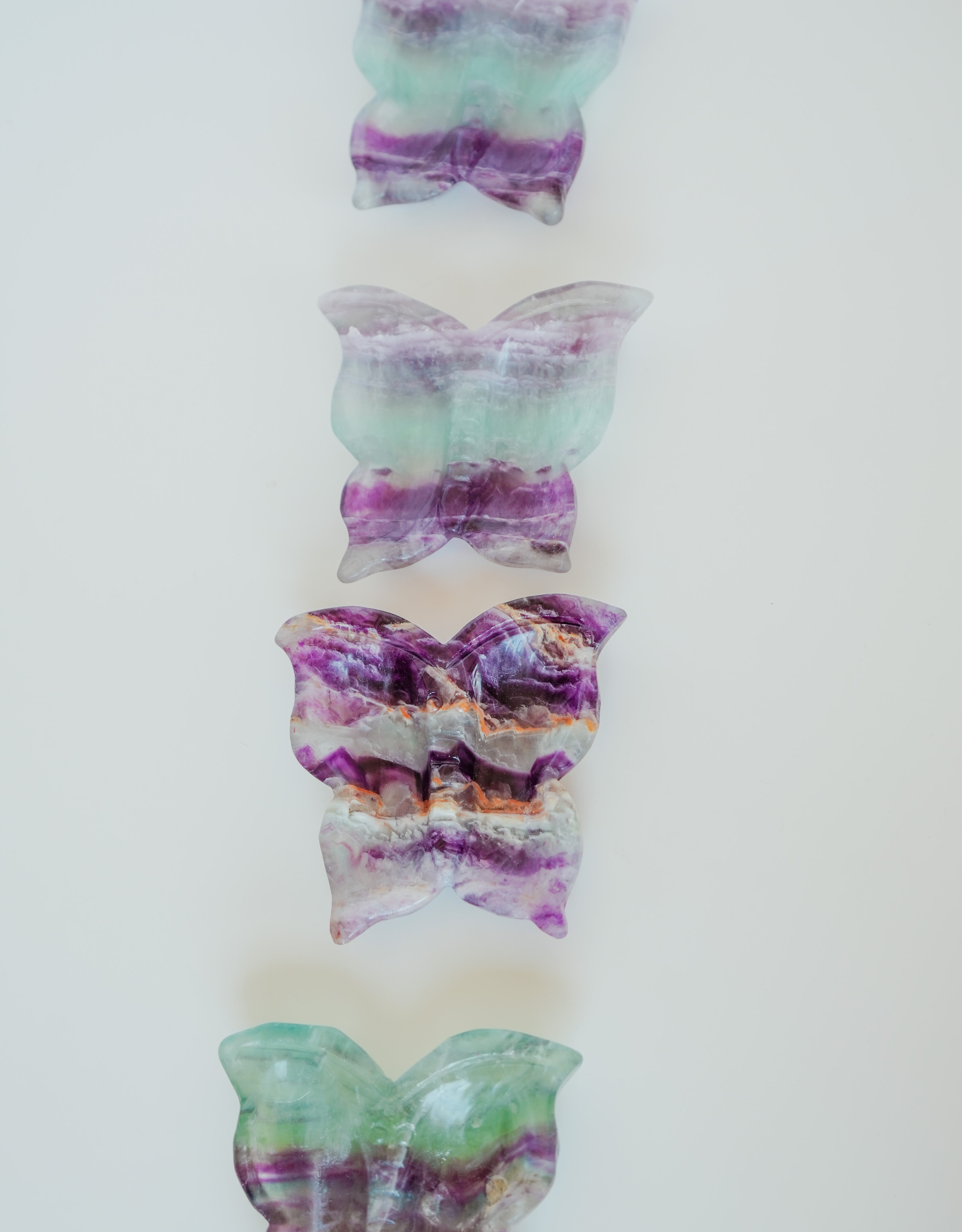 Bol de fluorita con forma de mariposa