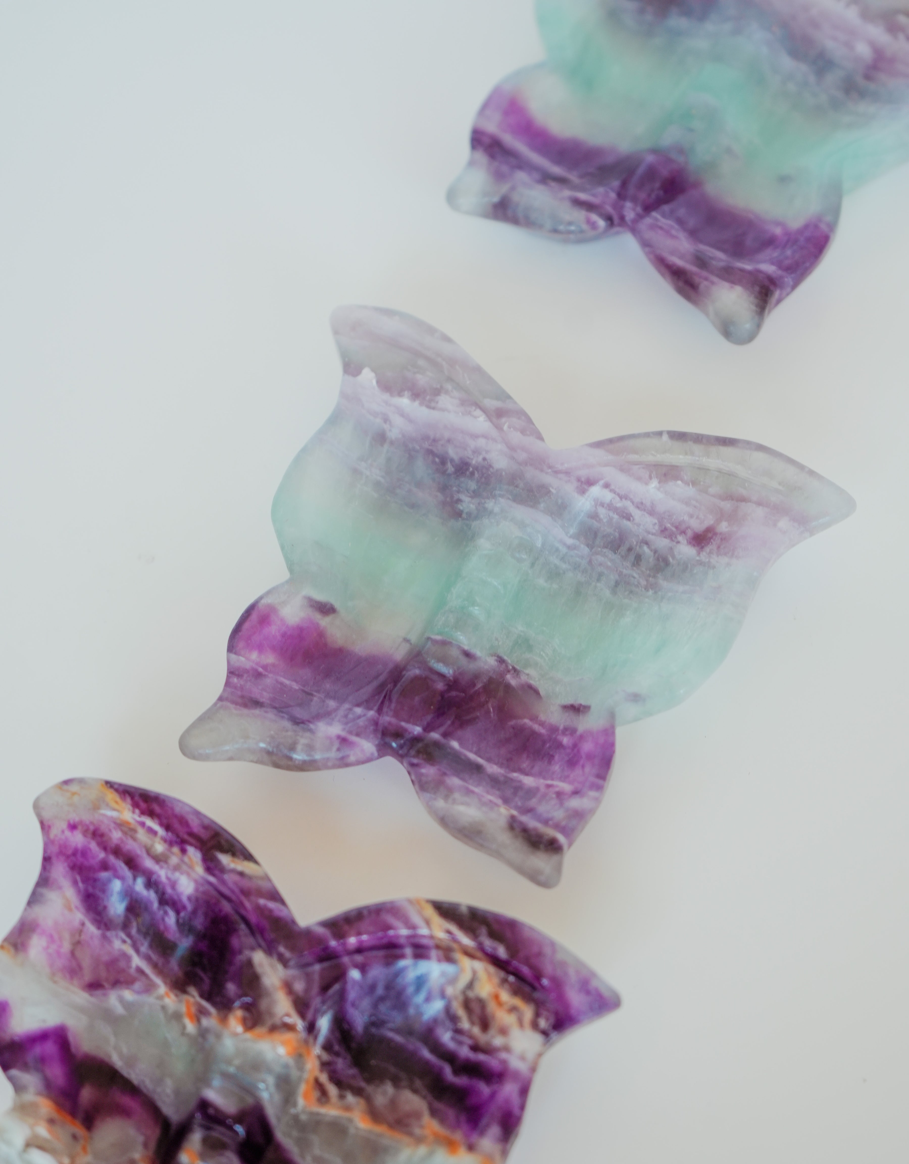Bol de fluorita con forma de mariposa