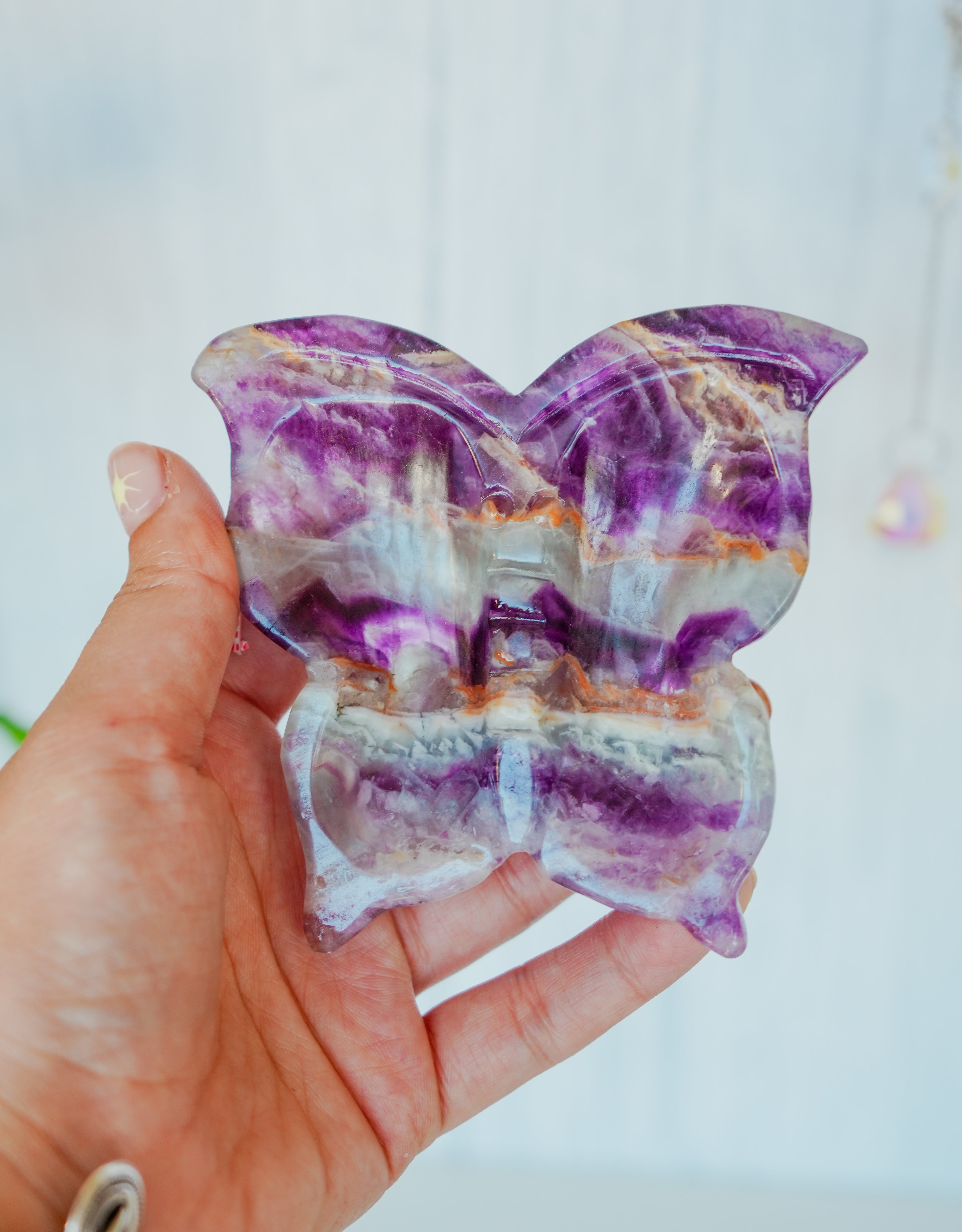 Bol de fluorita con forma de mariposa