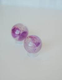 Esfera de amatista con cuarzo
