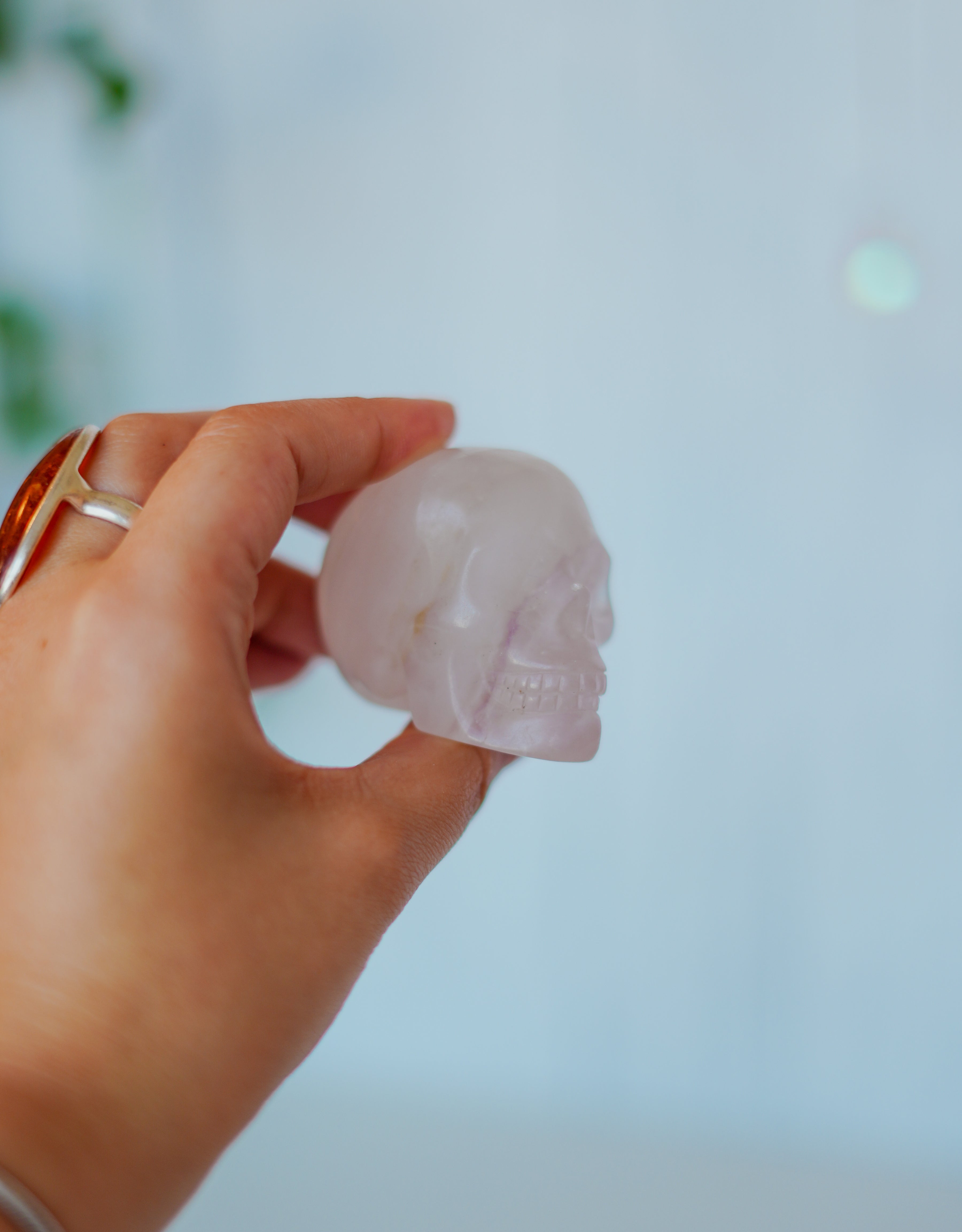 Calavera de fluorita blanca
