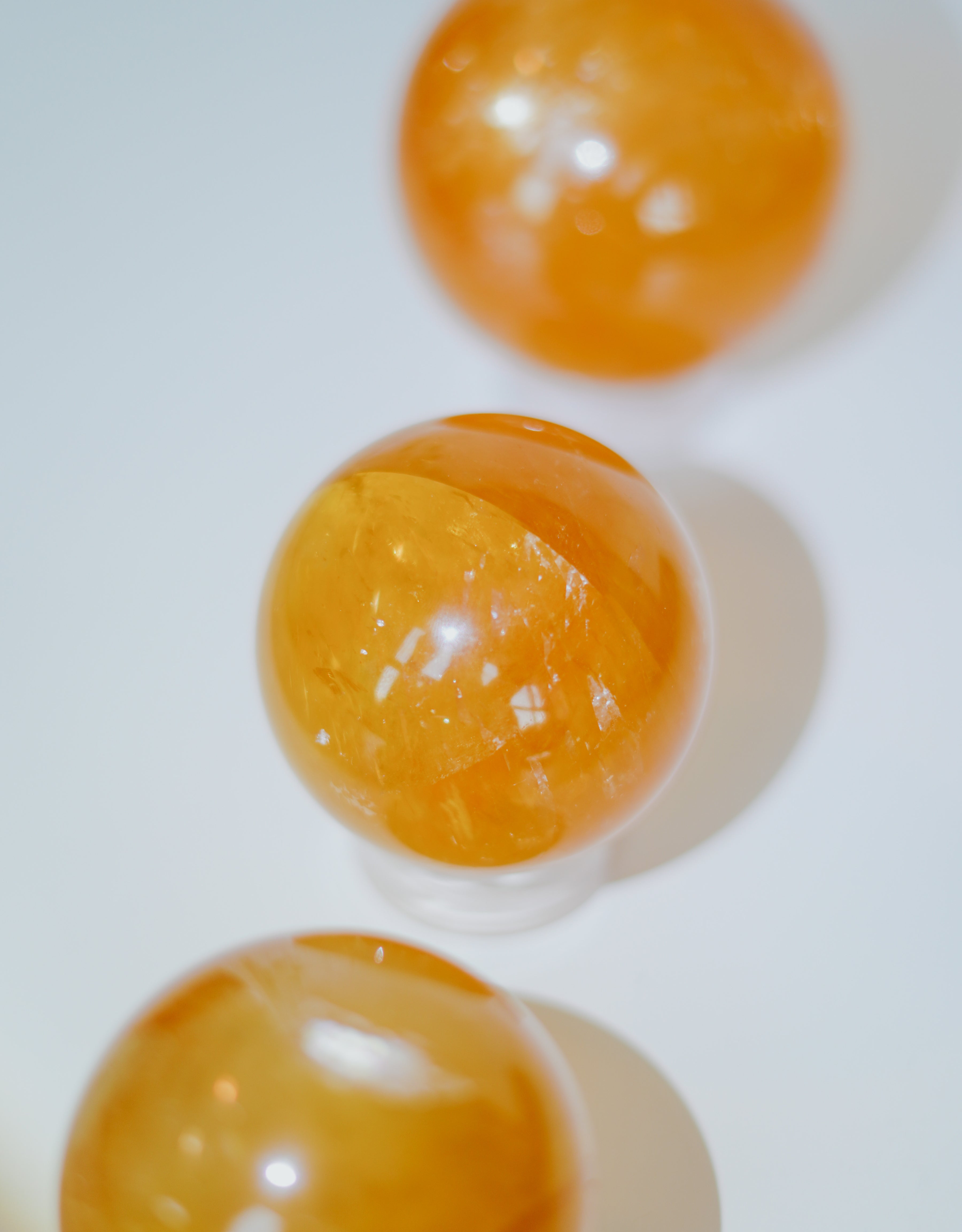 Esfera de calcita miel