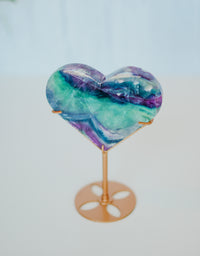 Corazón de fluorita en peana