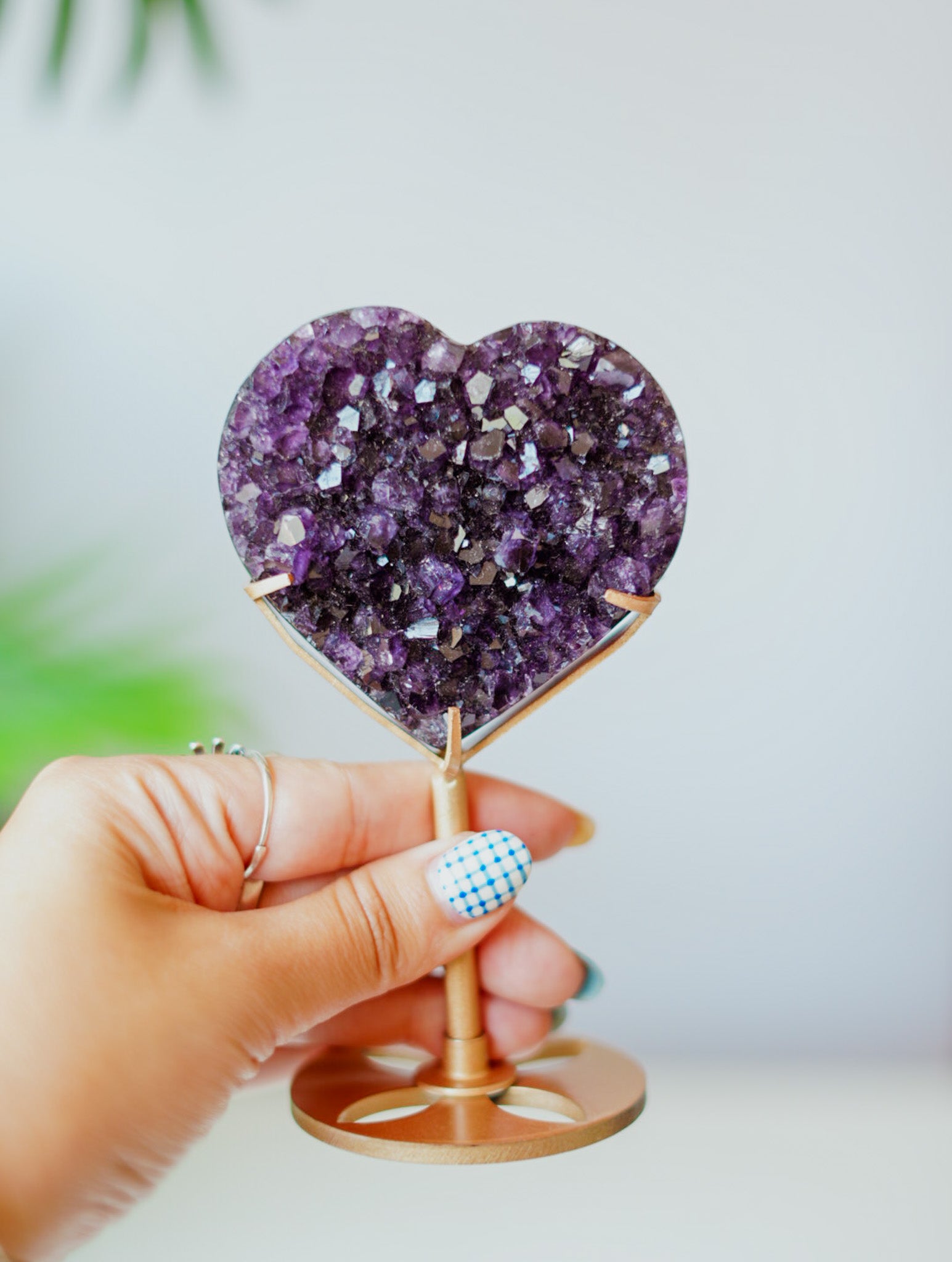 Corazón de Amatista Calidad AA con Peana | Espiritualidad y Amor