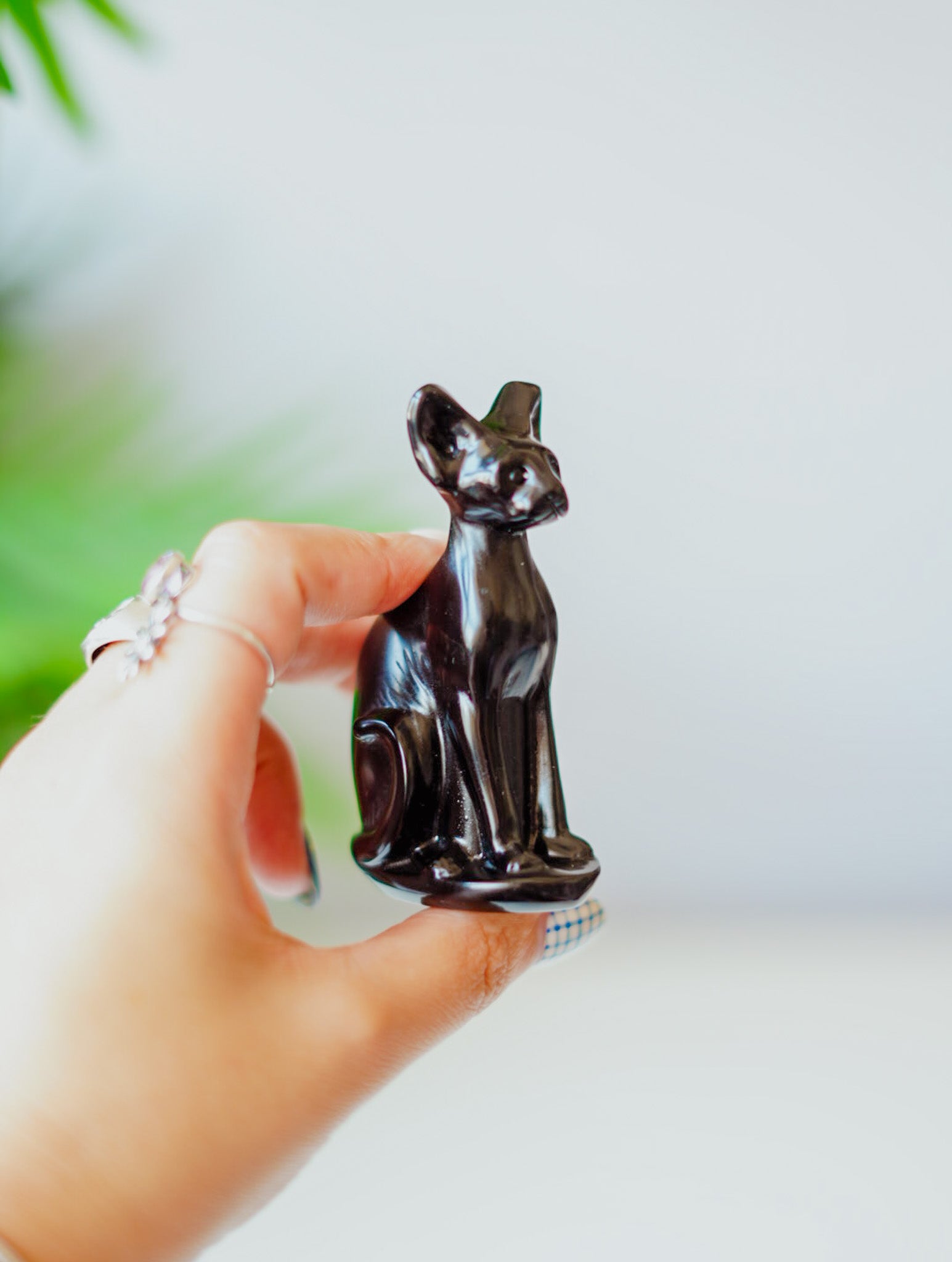 Gato Egipcio de Obsidiana | Protección y Misterio
