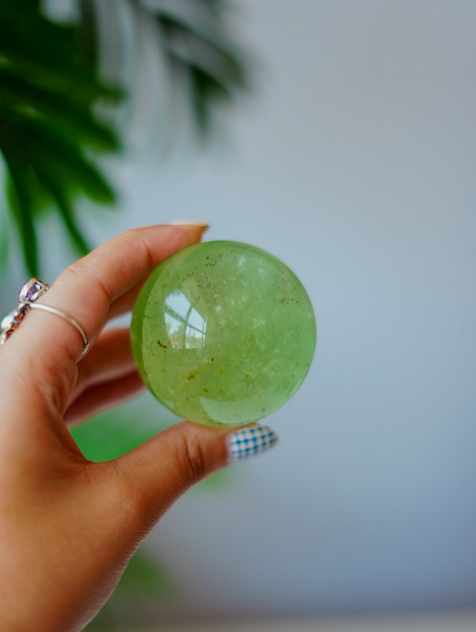 Esfera de Fluorita Verde | Corazón y Crecimiento