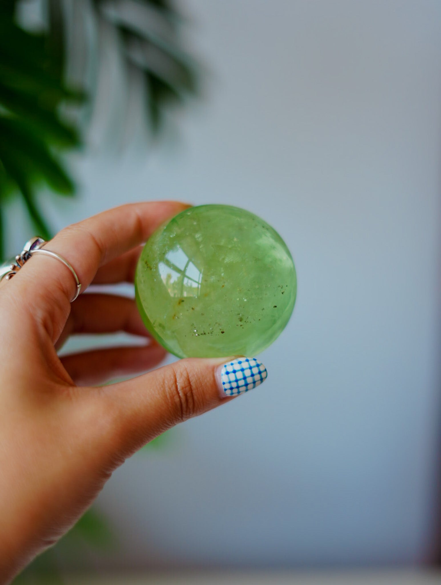 Esfera de Fluorita Verde | Corazón y Crecimiento