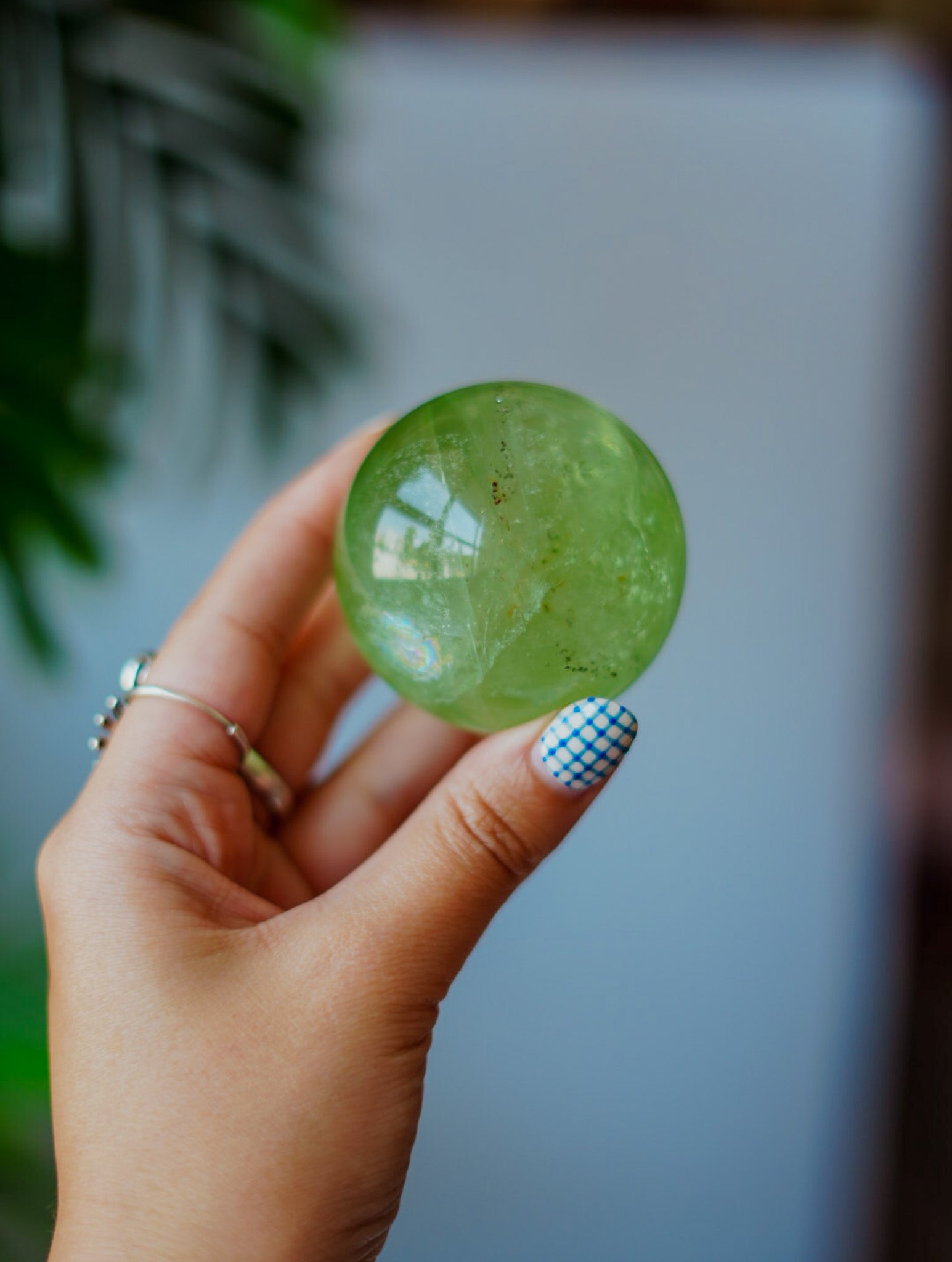 Esfera de Fluorita Verde con Pirita | Corazón y Prosperidad