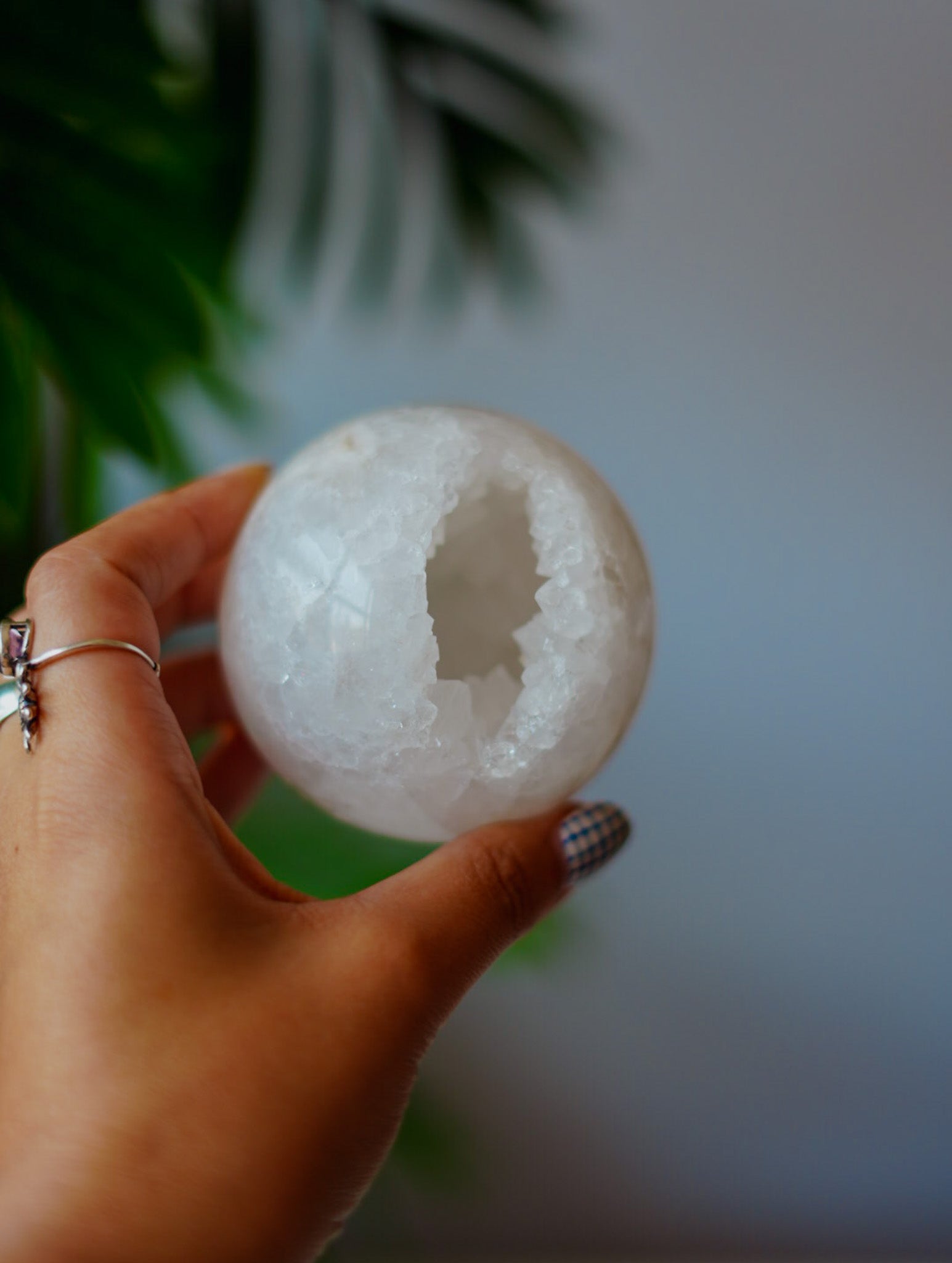 Esfera de Cuarzo con Geoda | Universo Interior