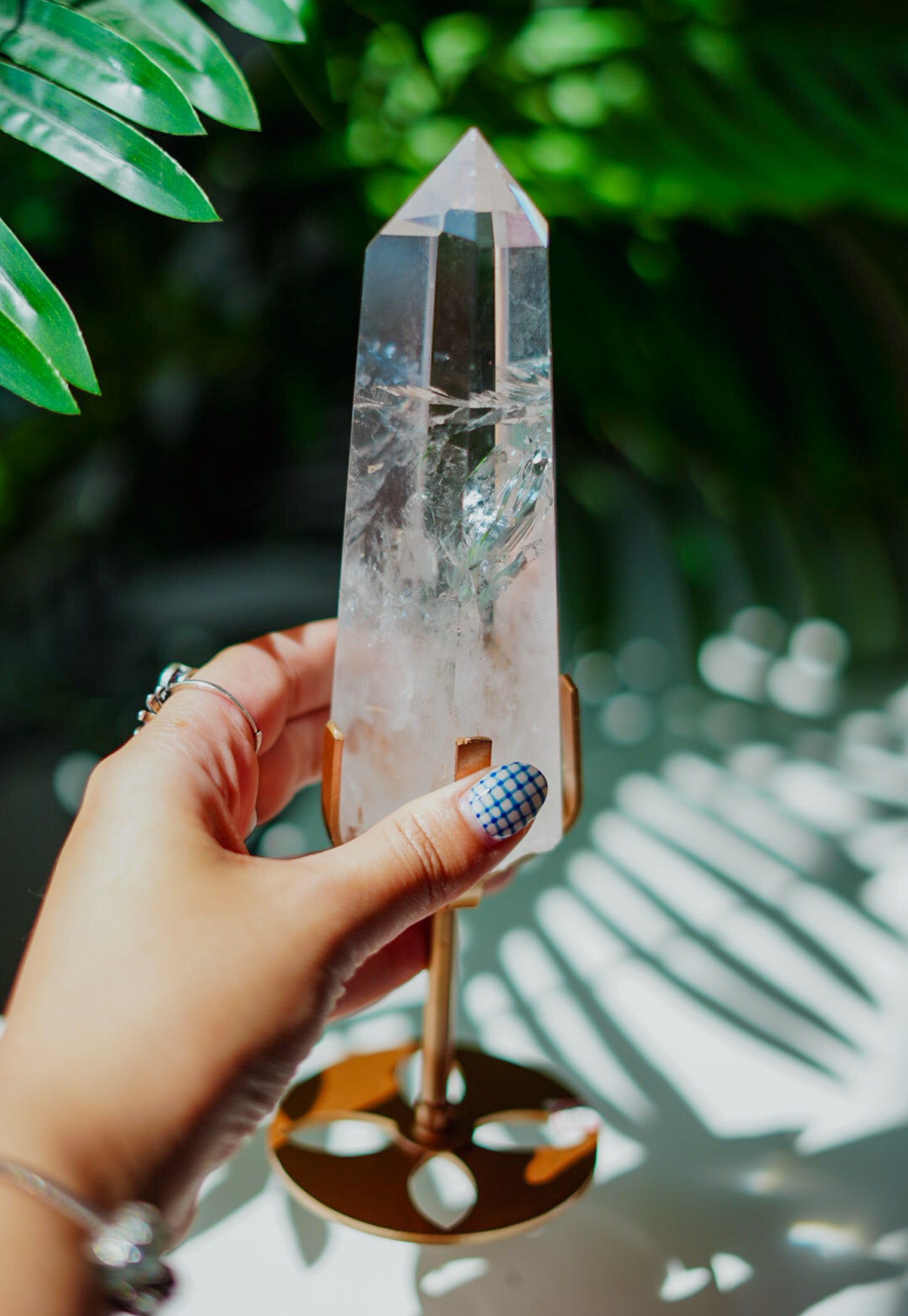 Punta en Stand de Cuarzo Cristal