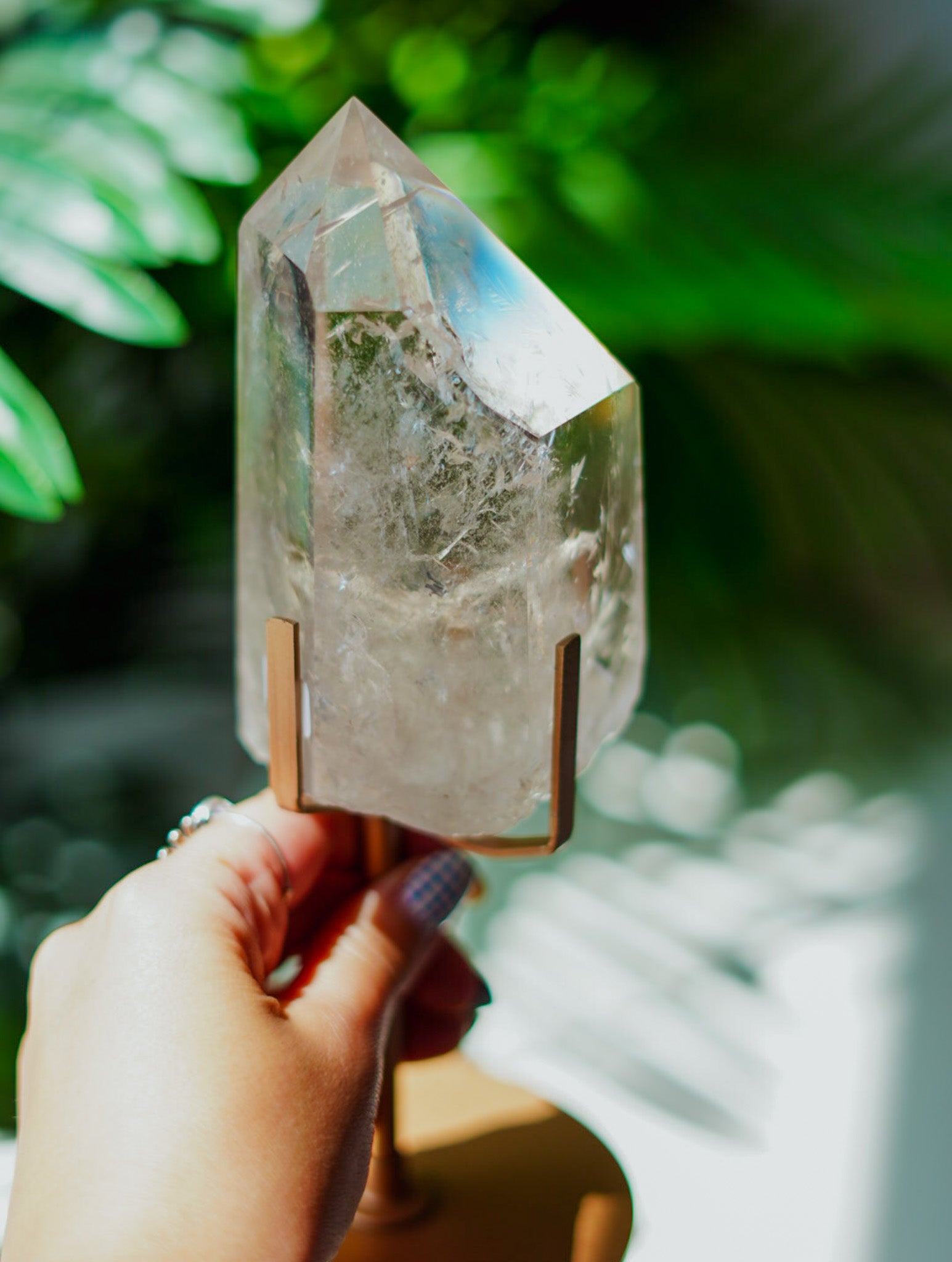Punta en Stand de Cuarzo Cristal