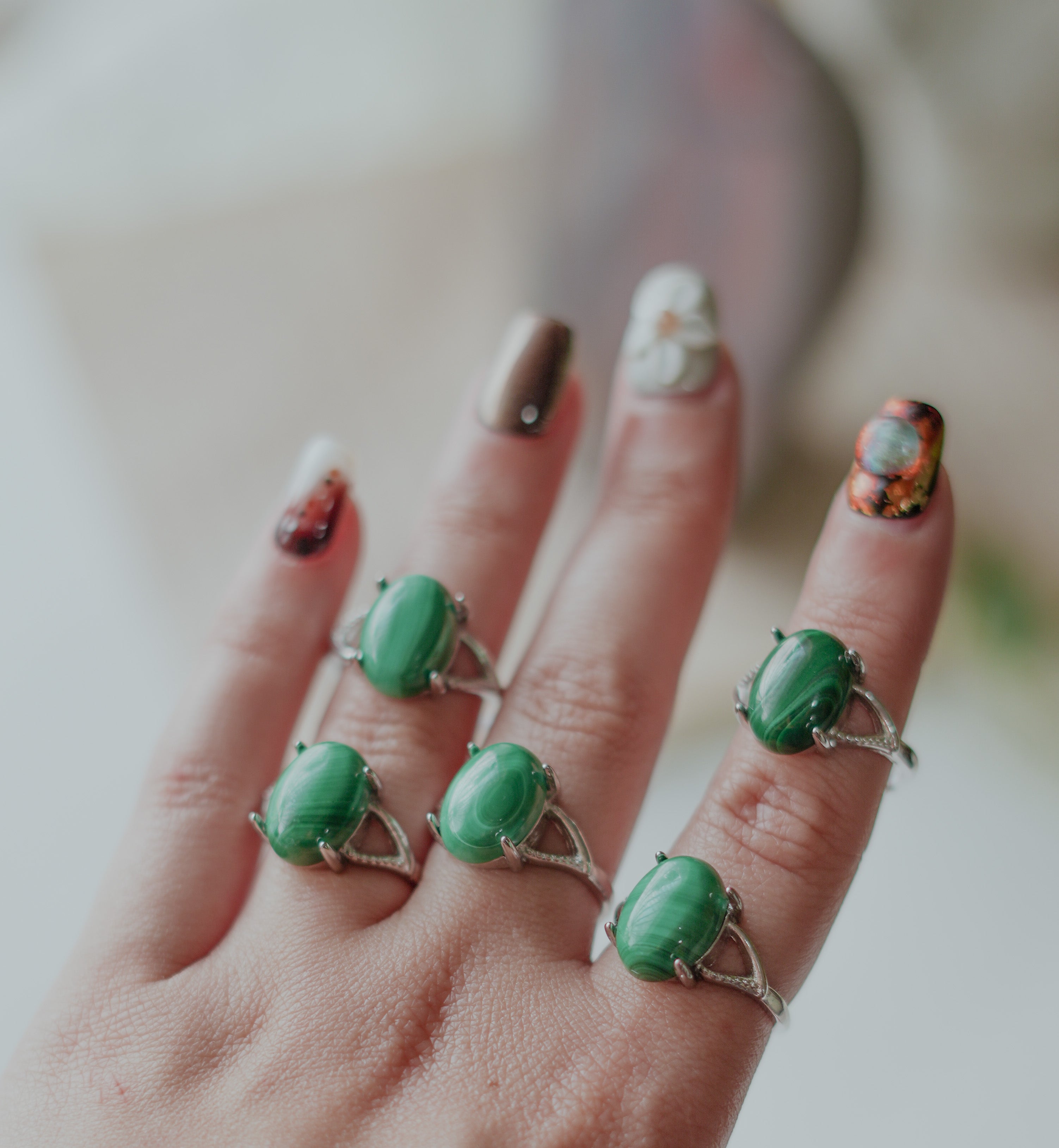 Anillo adaptable de malaquita