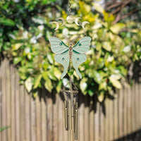 Campanilla de viento polilla y fases lunares