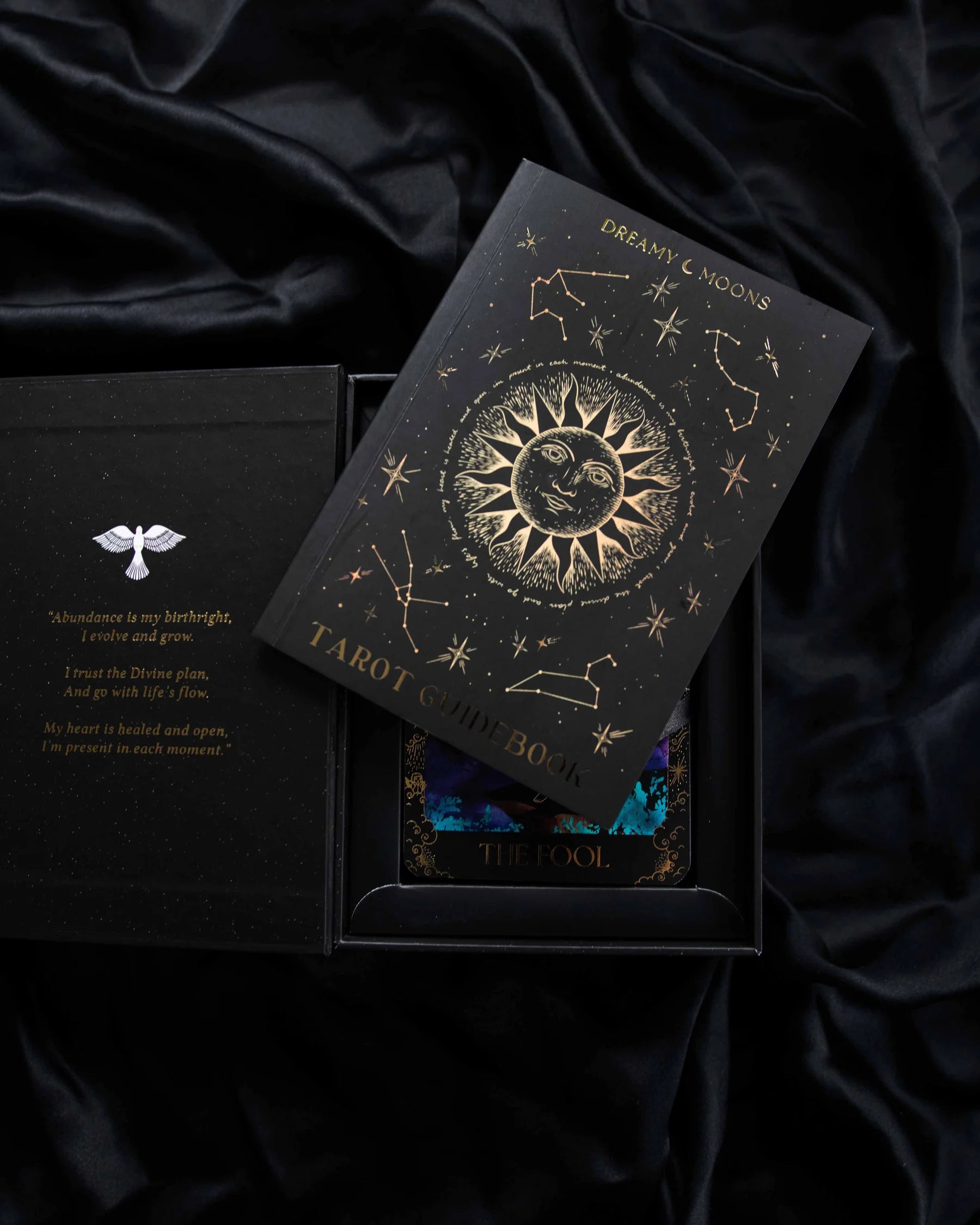 Dreamy Moons Tarot - Inglés