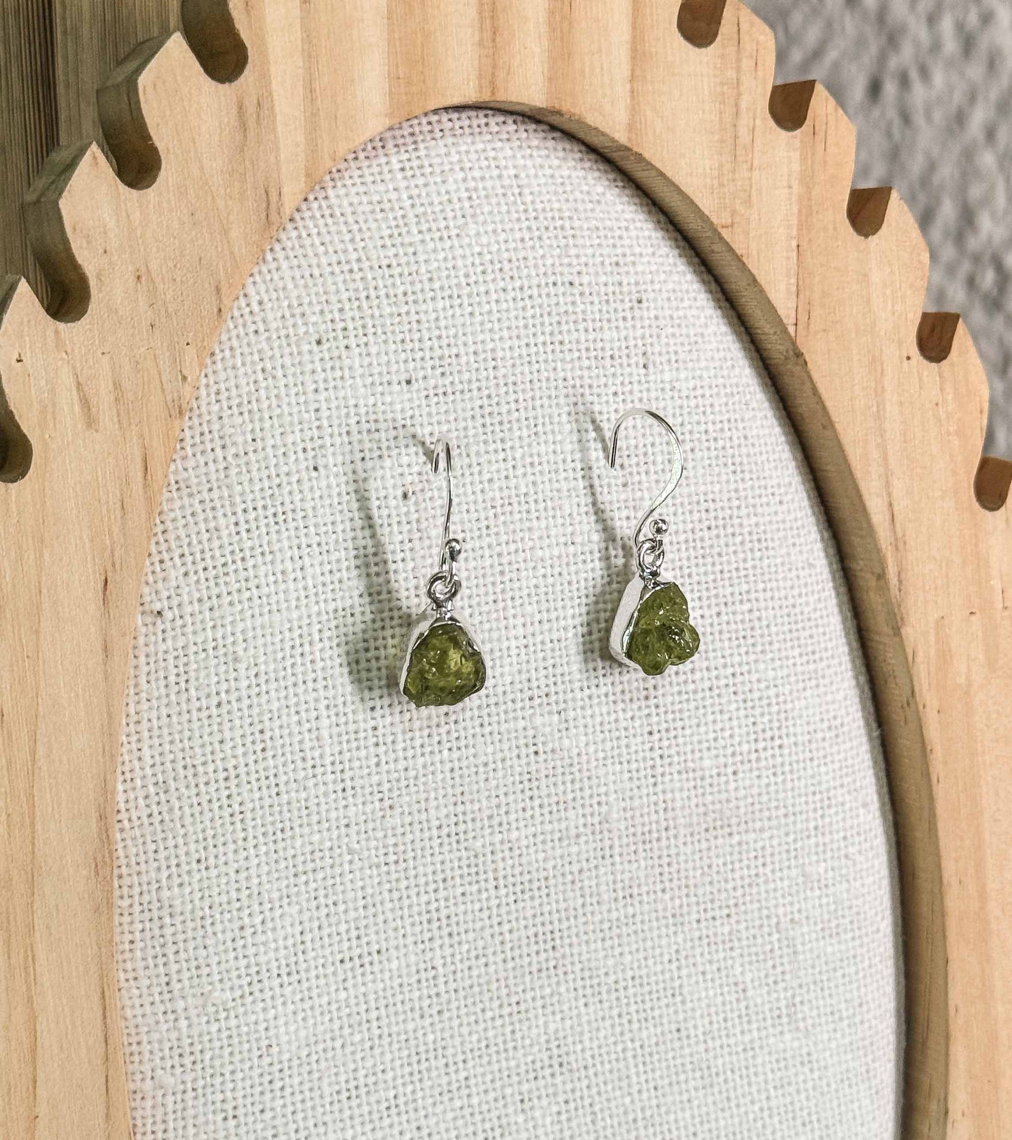 Pendientes de olivino y plata